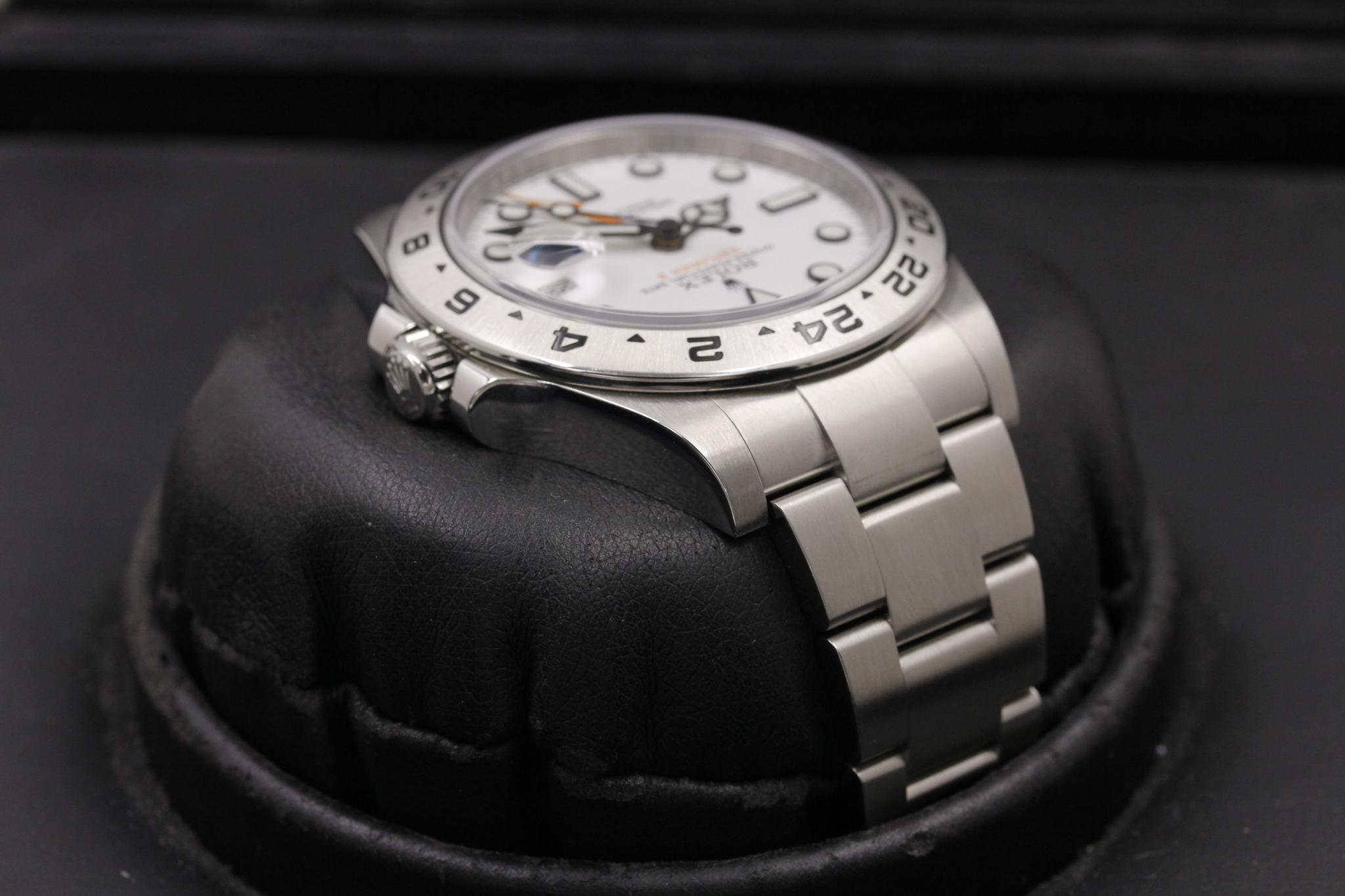 Watch Image 4