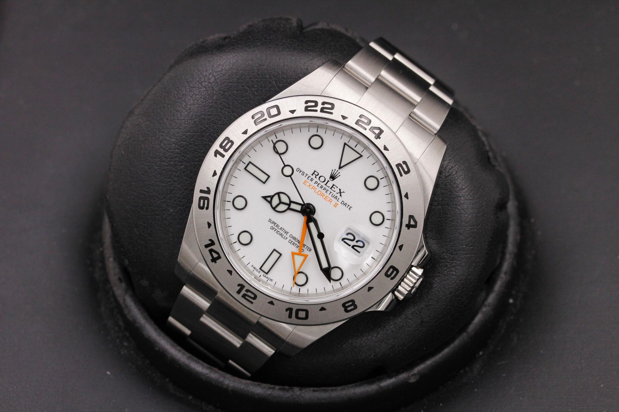 Watch Image 9
