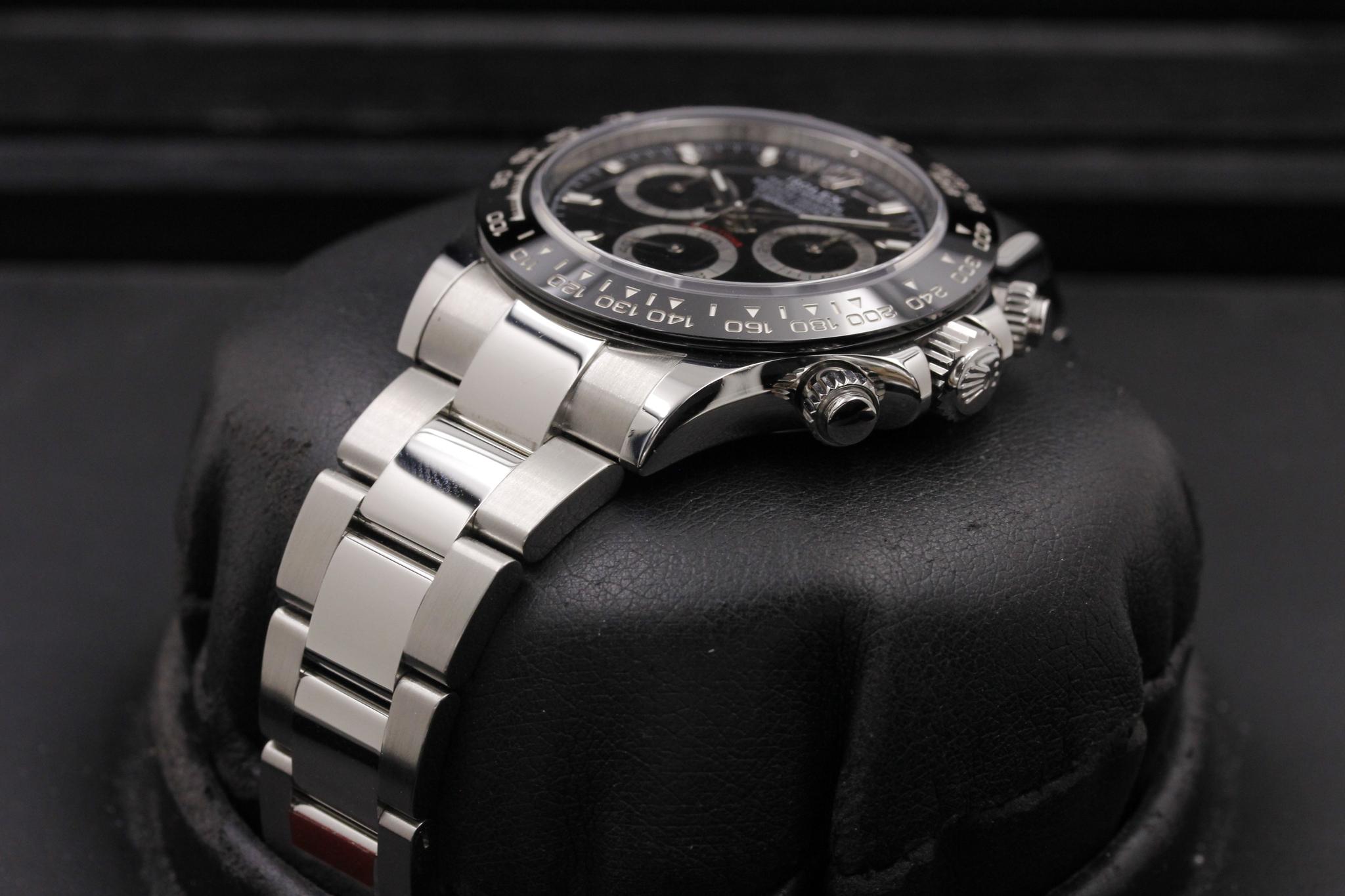 Watch Image 2