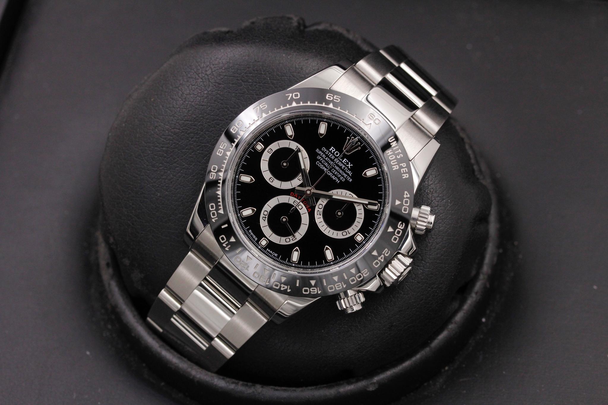 Watch Image 9