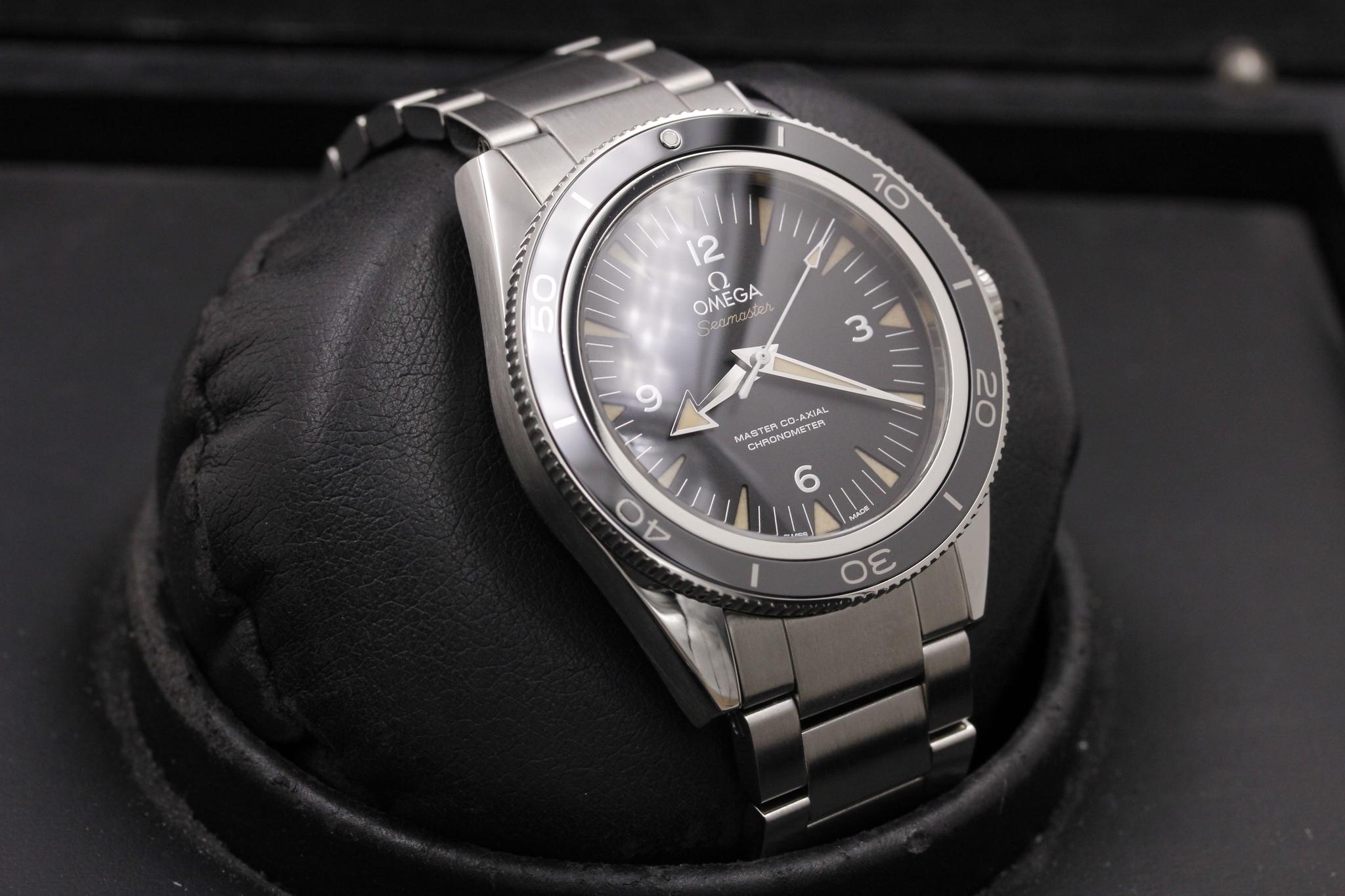 Watch Image 10