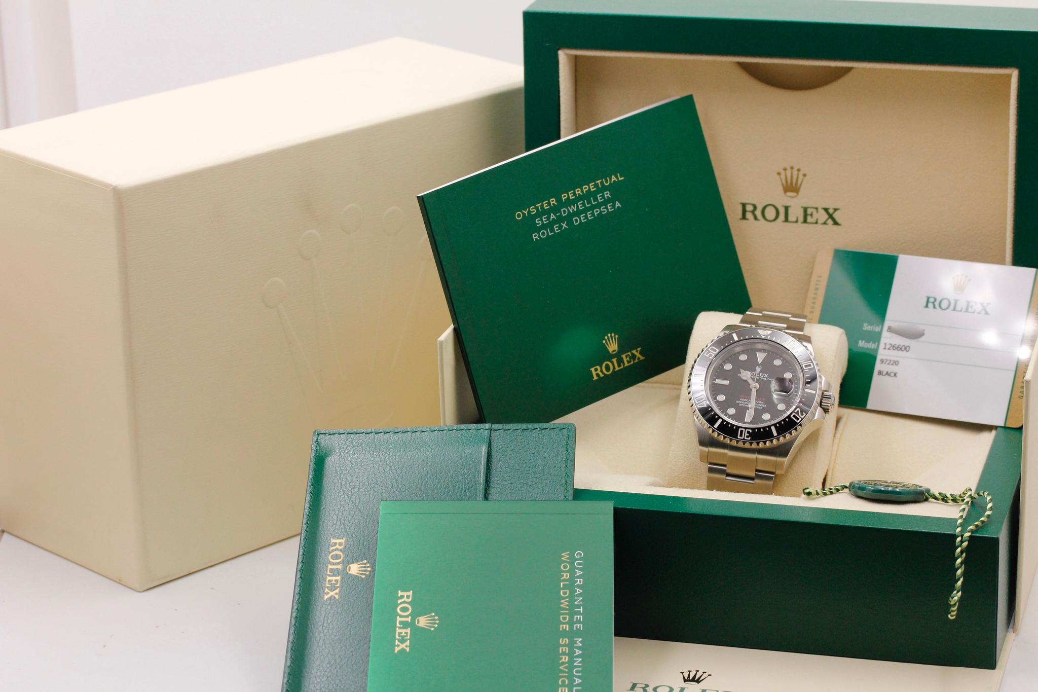 Watch Image 11