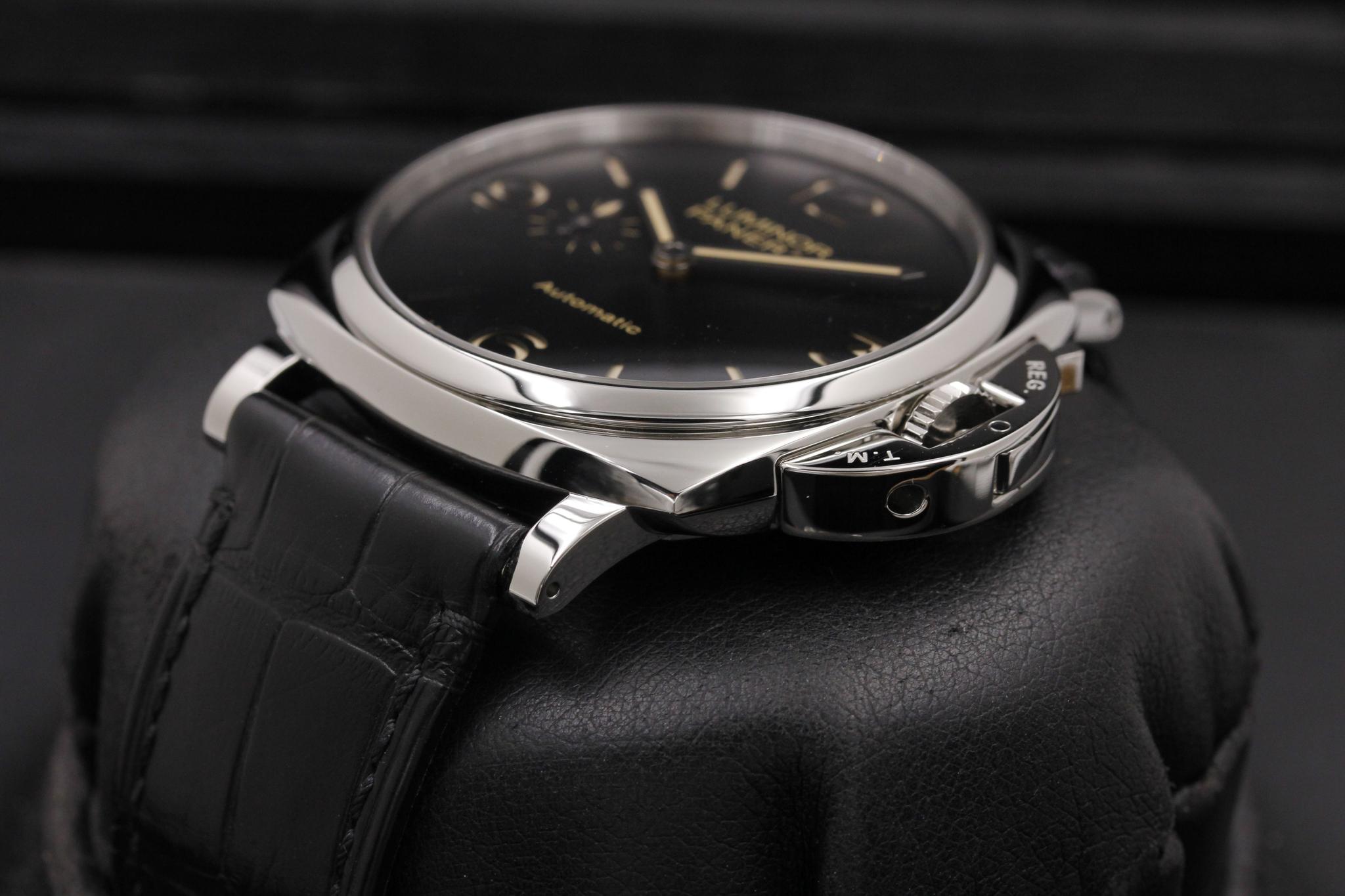 Watch Image 2