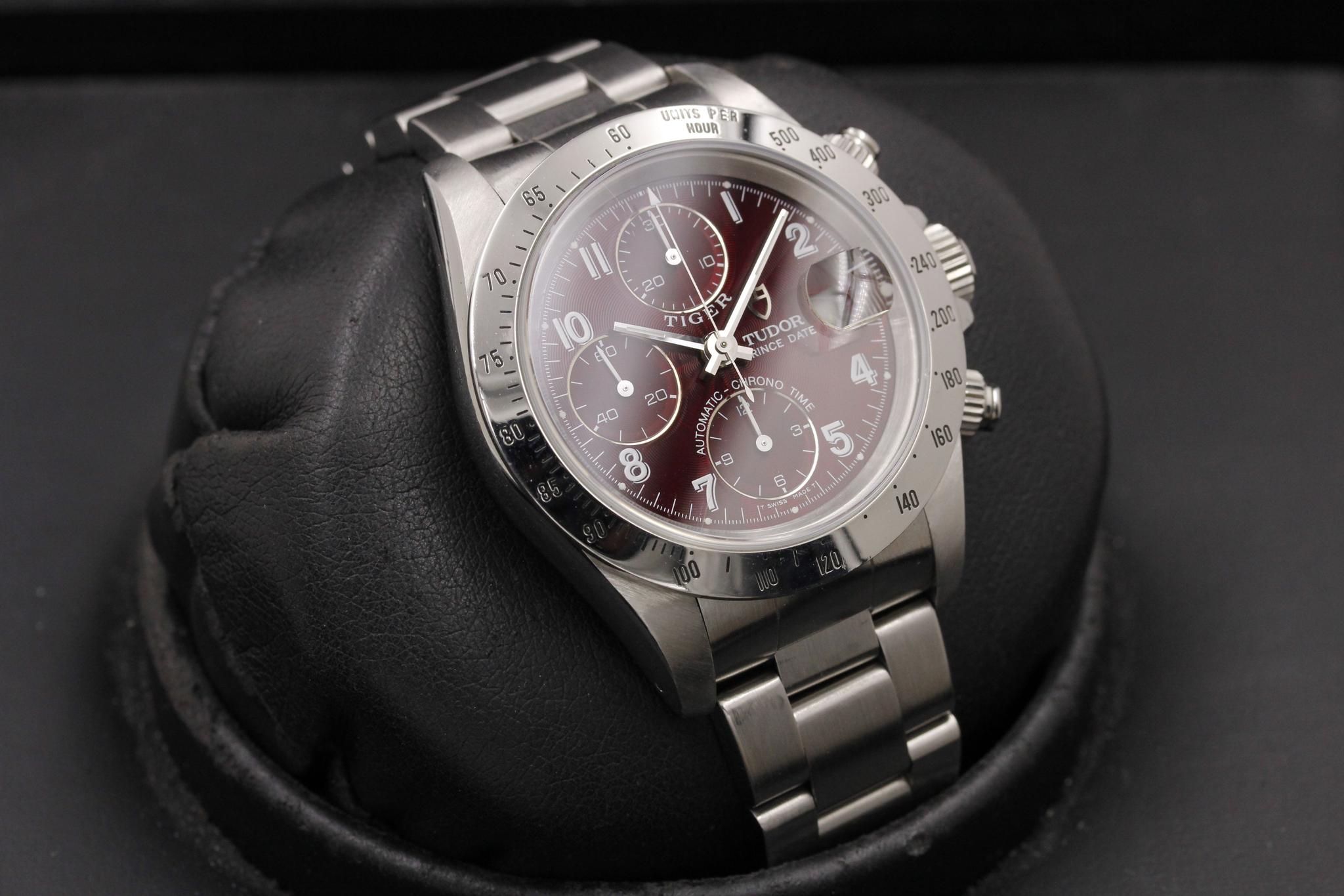 Watch Image 11