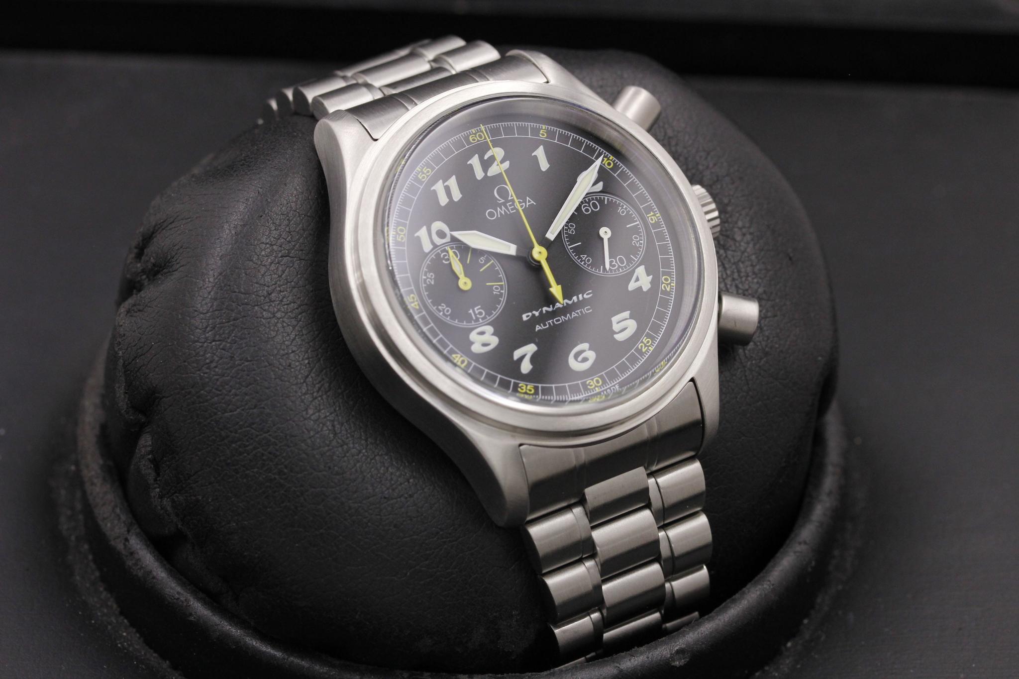 Watch Image 10