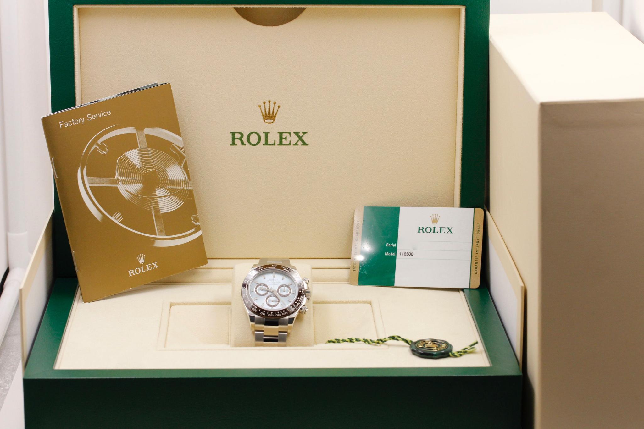 Watch Image 11
