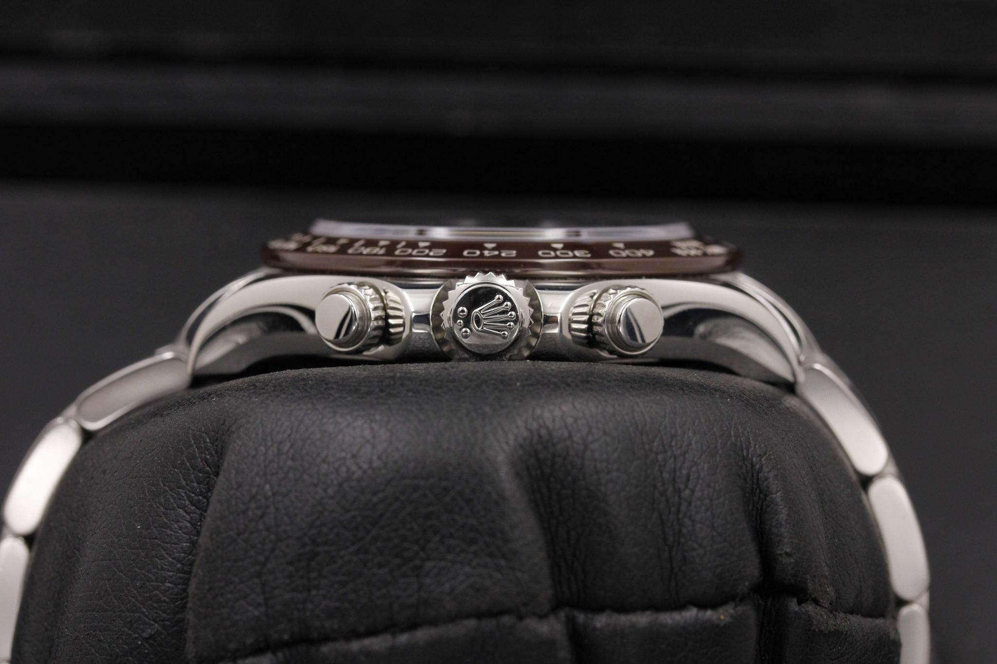 Watch Image 3