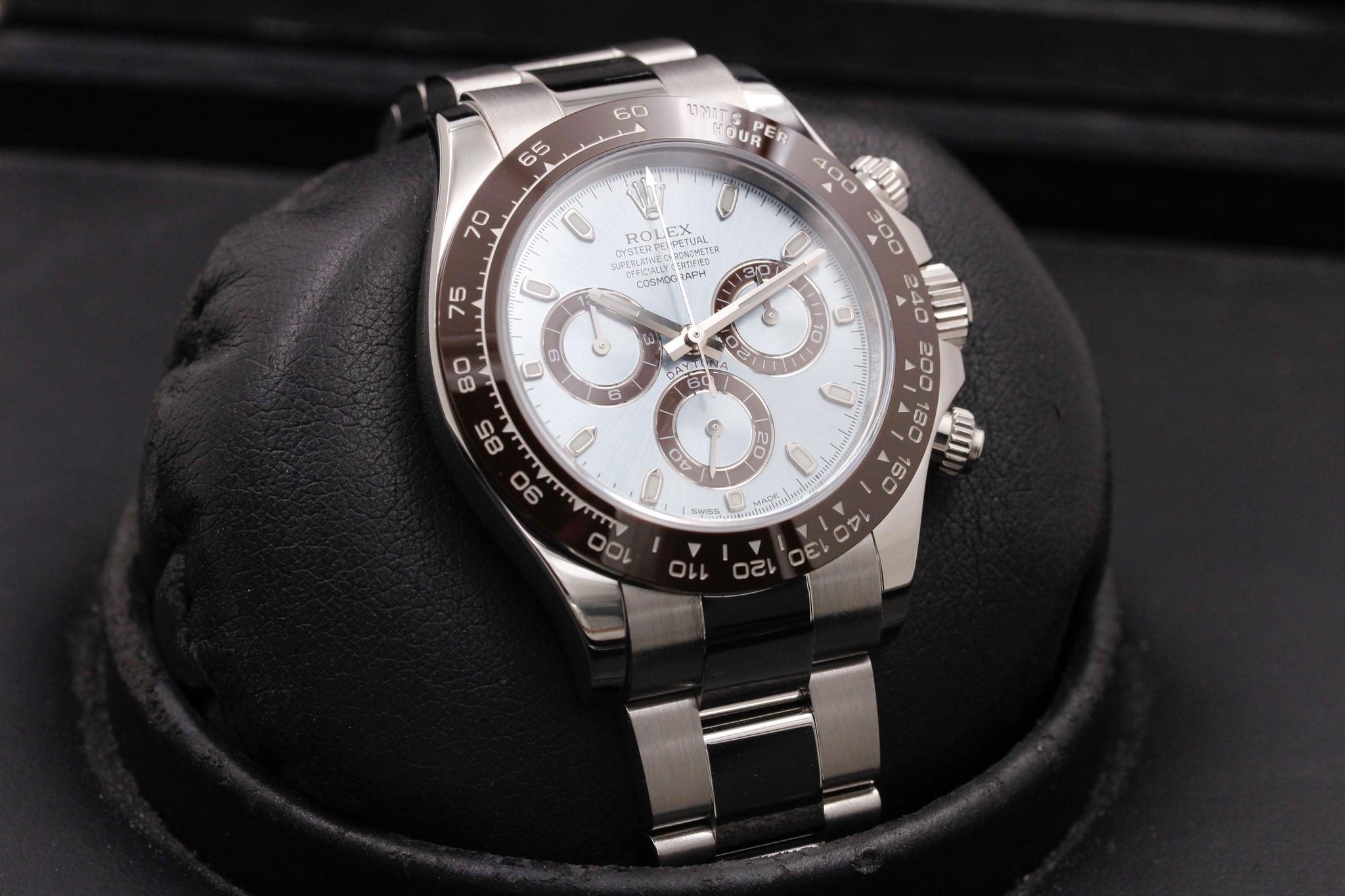 Watch Image 10