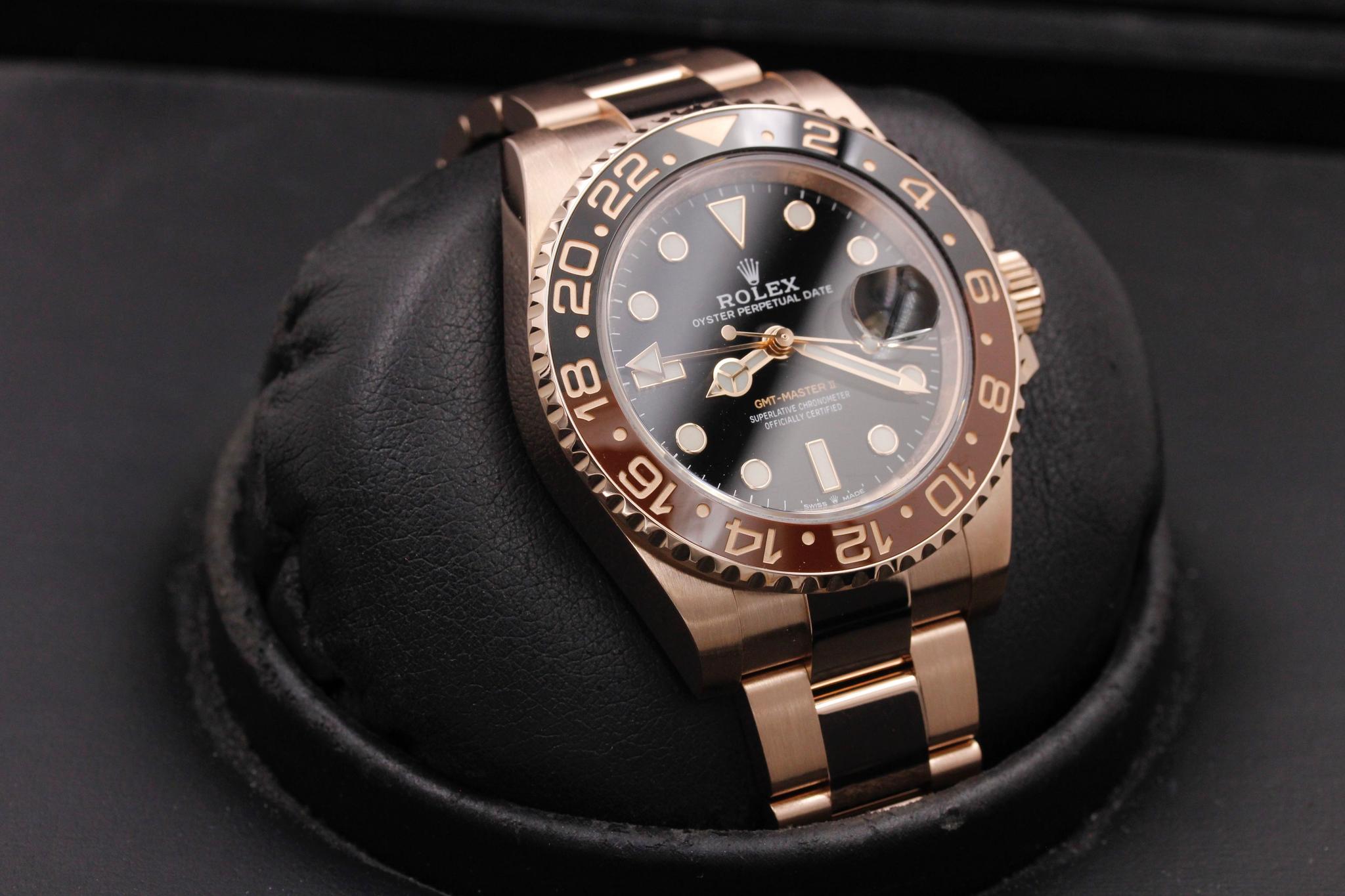 Watch Image 10