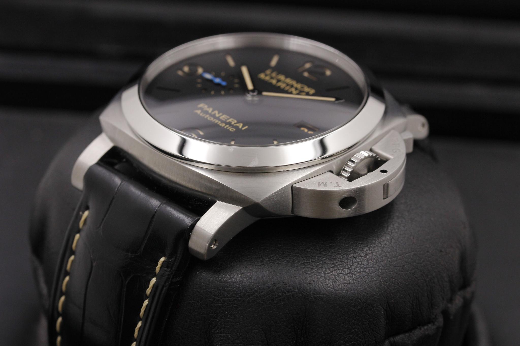 Watch Image 2