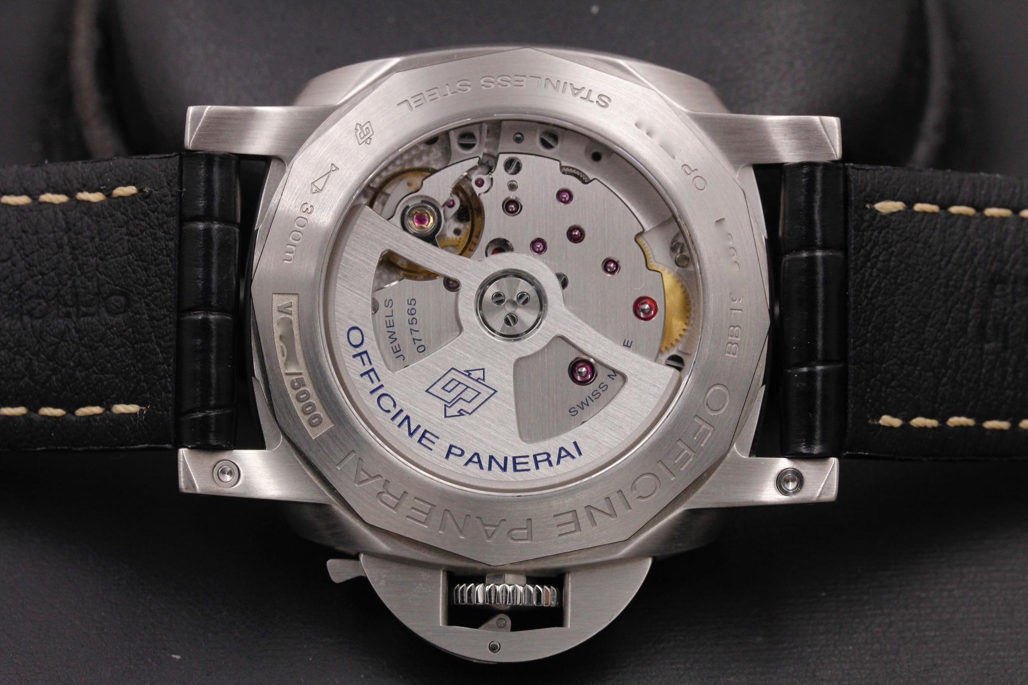 Watch Image 8