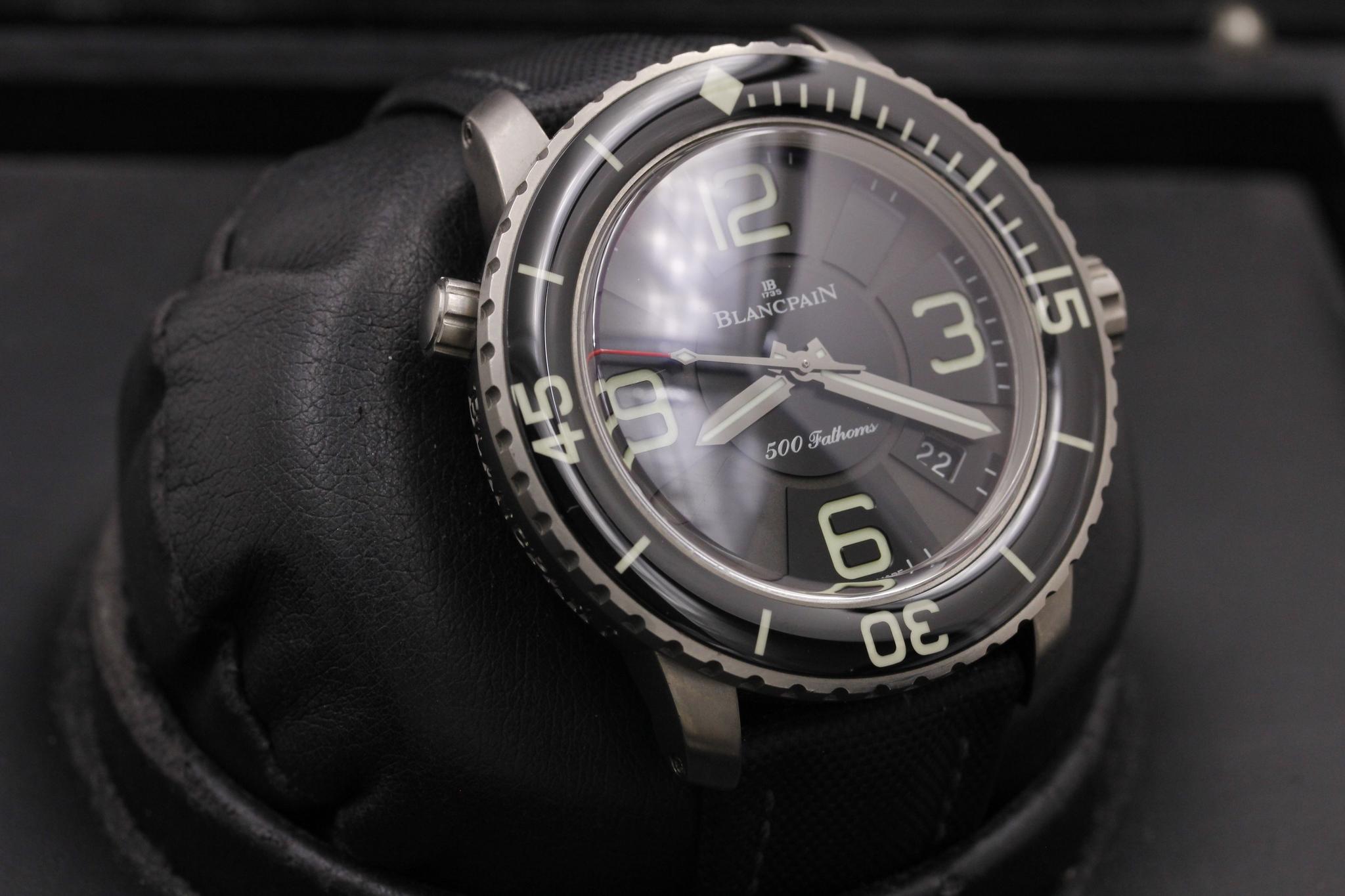 Watch Image 10