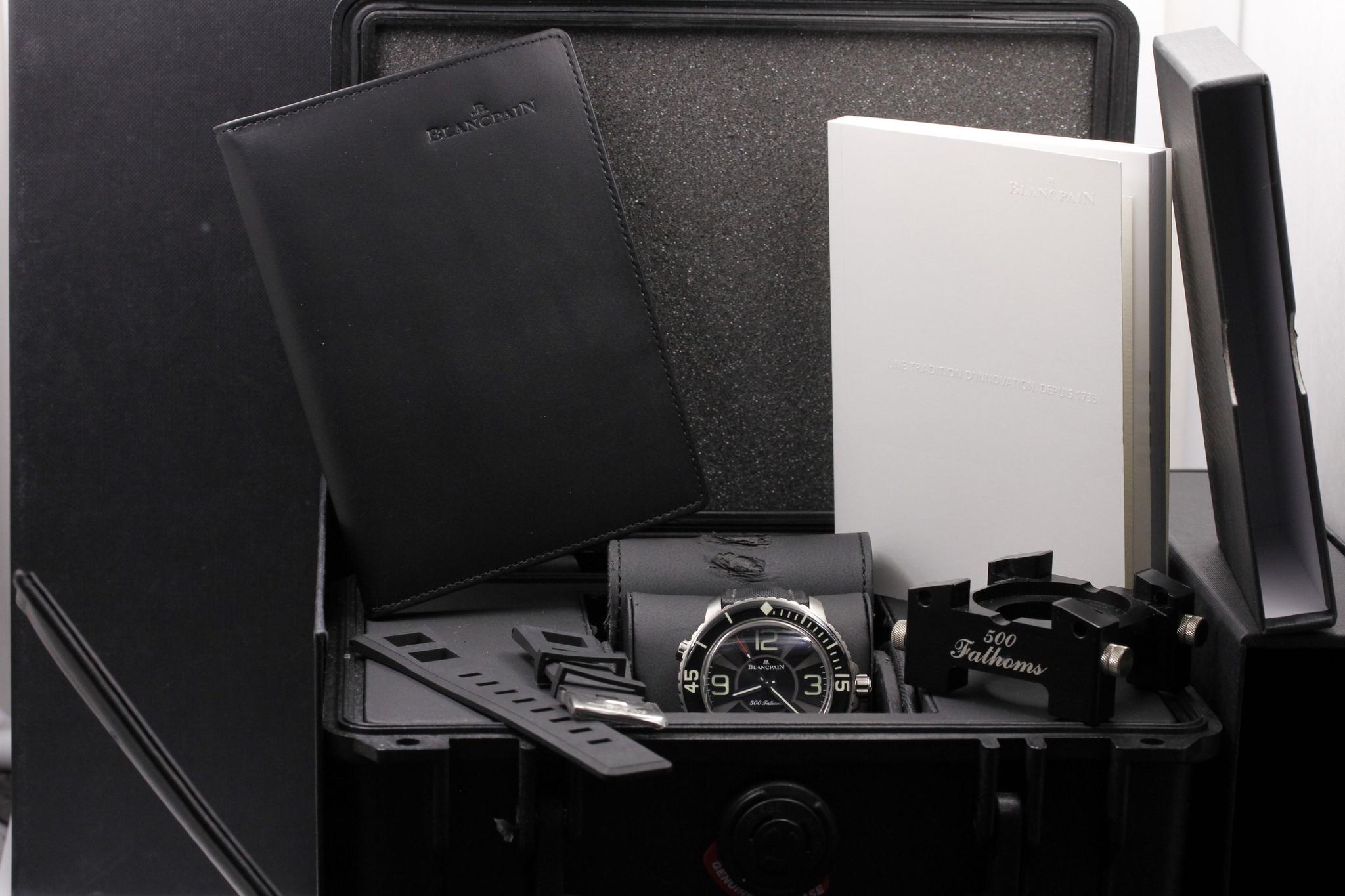 Watch Image 11