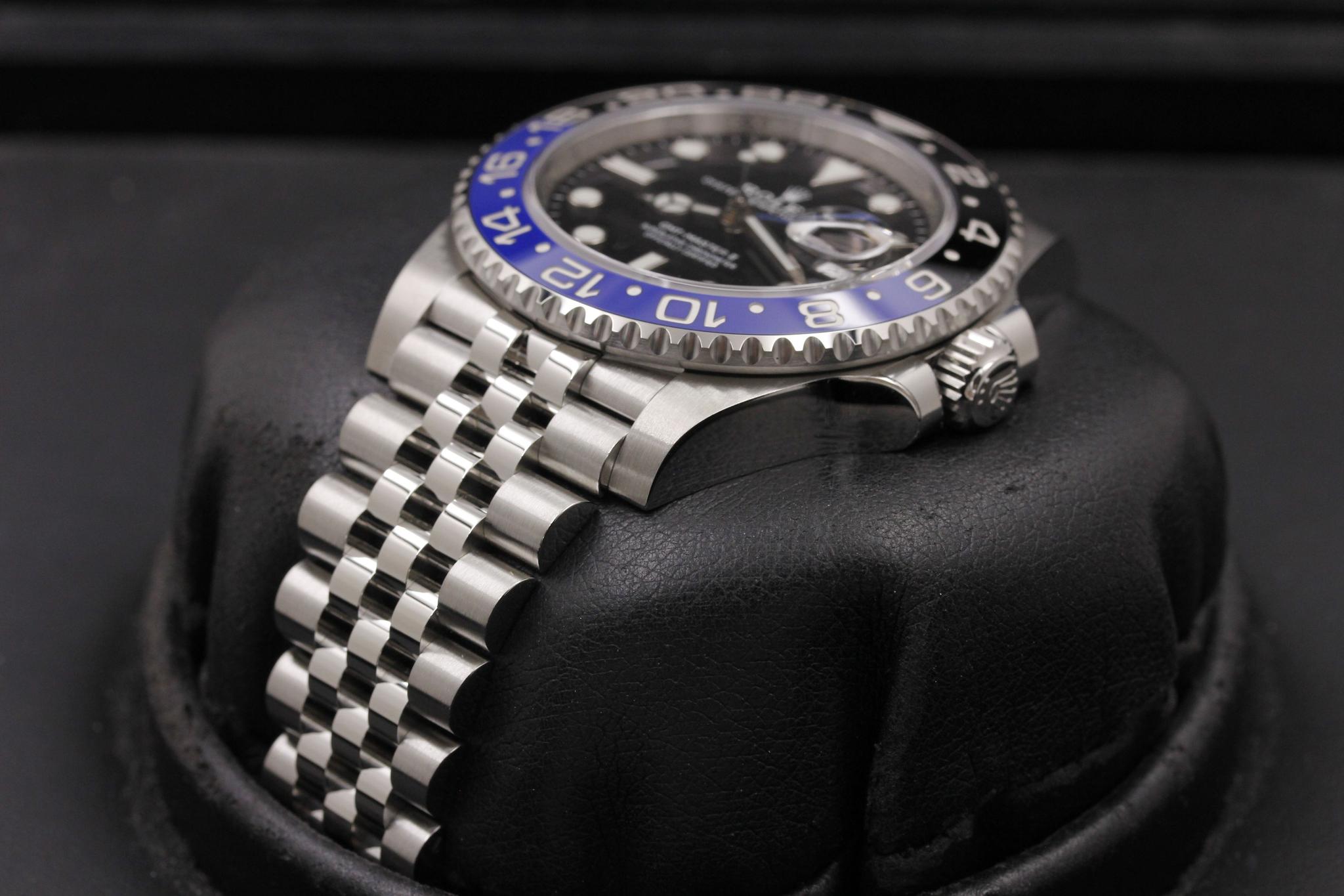 Watch Image 2