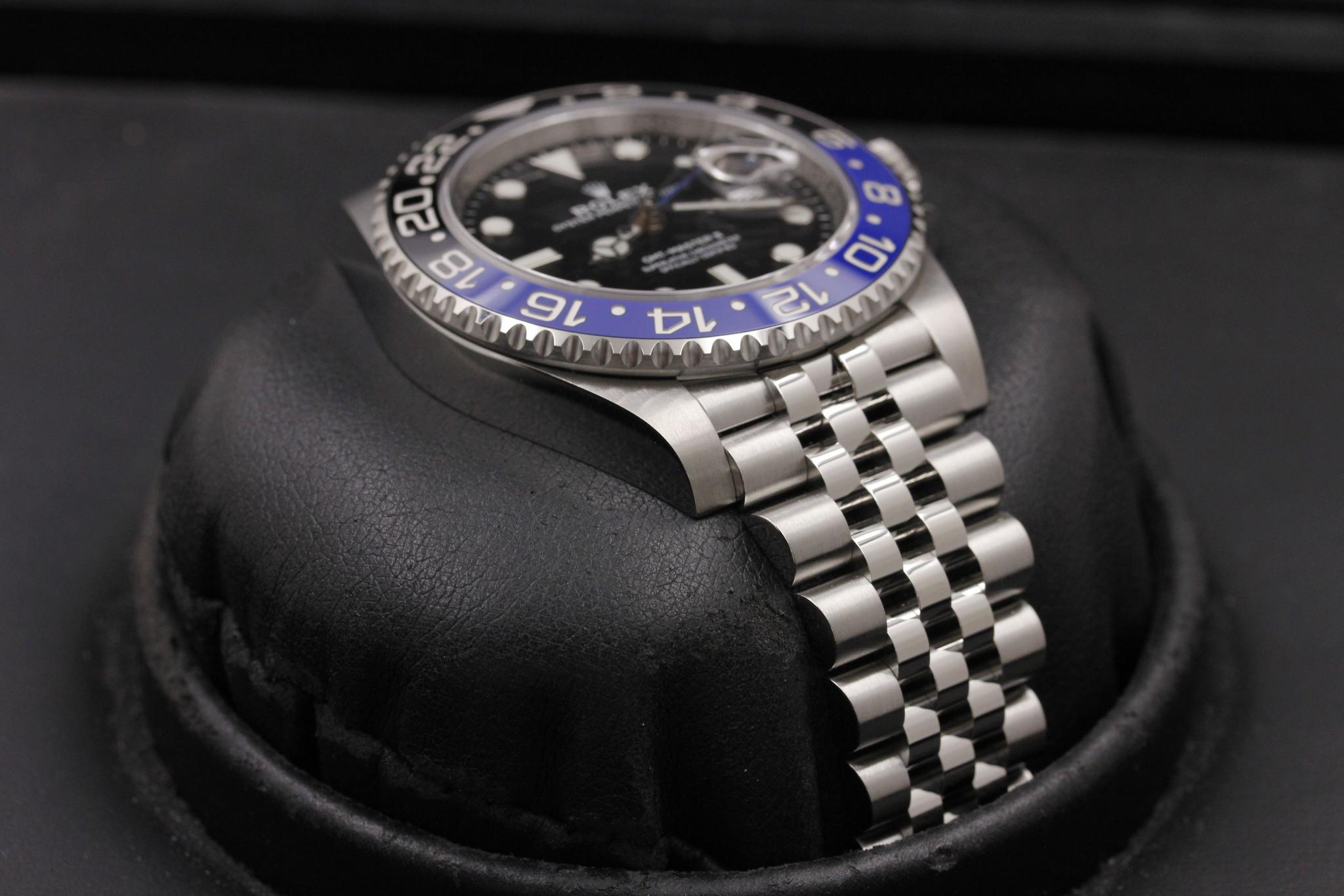 Watch Image 6