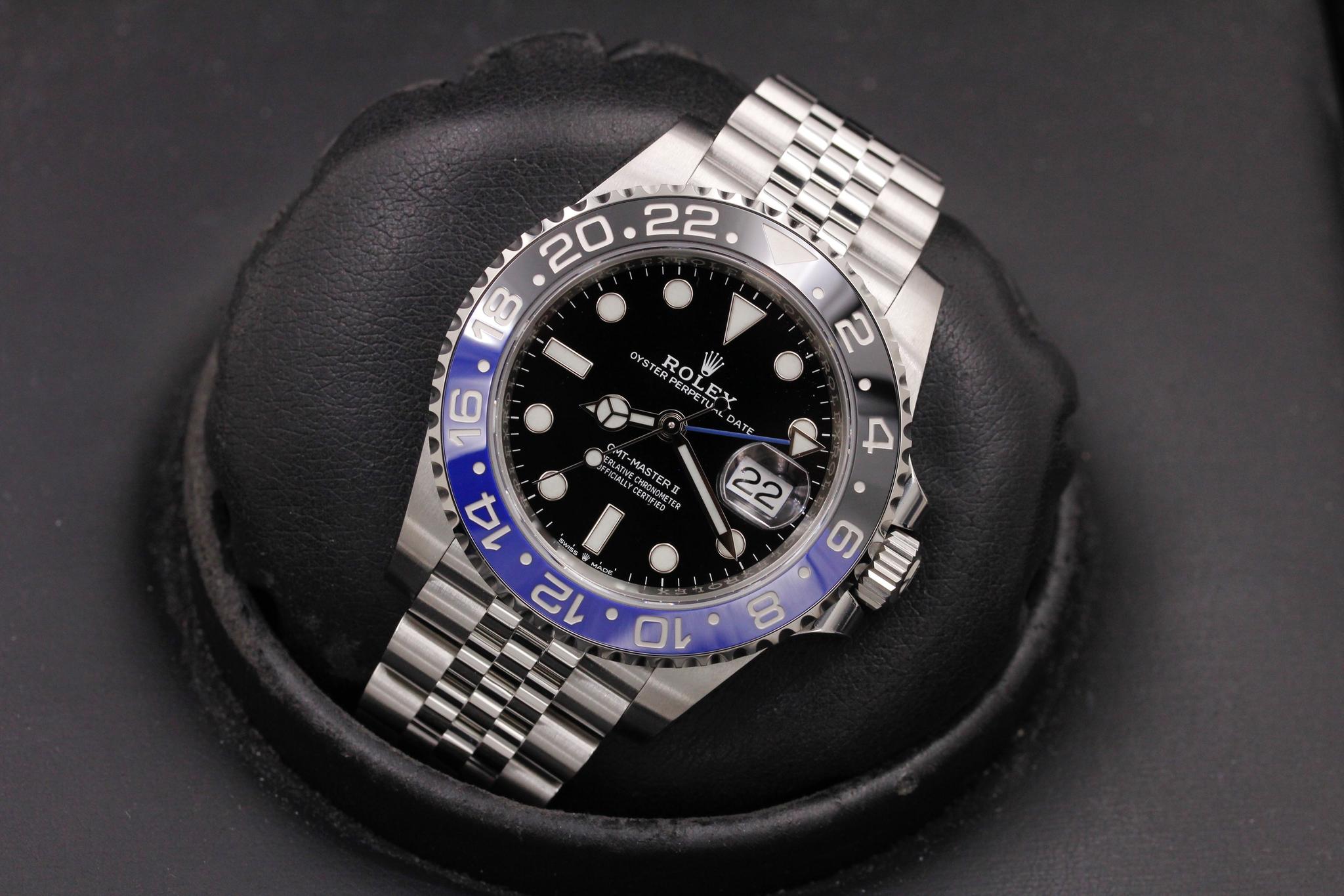 Watch Image 9