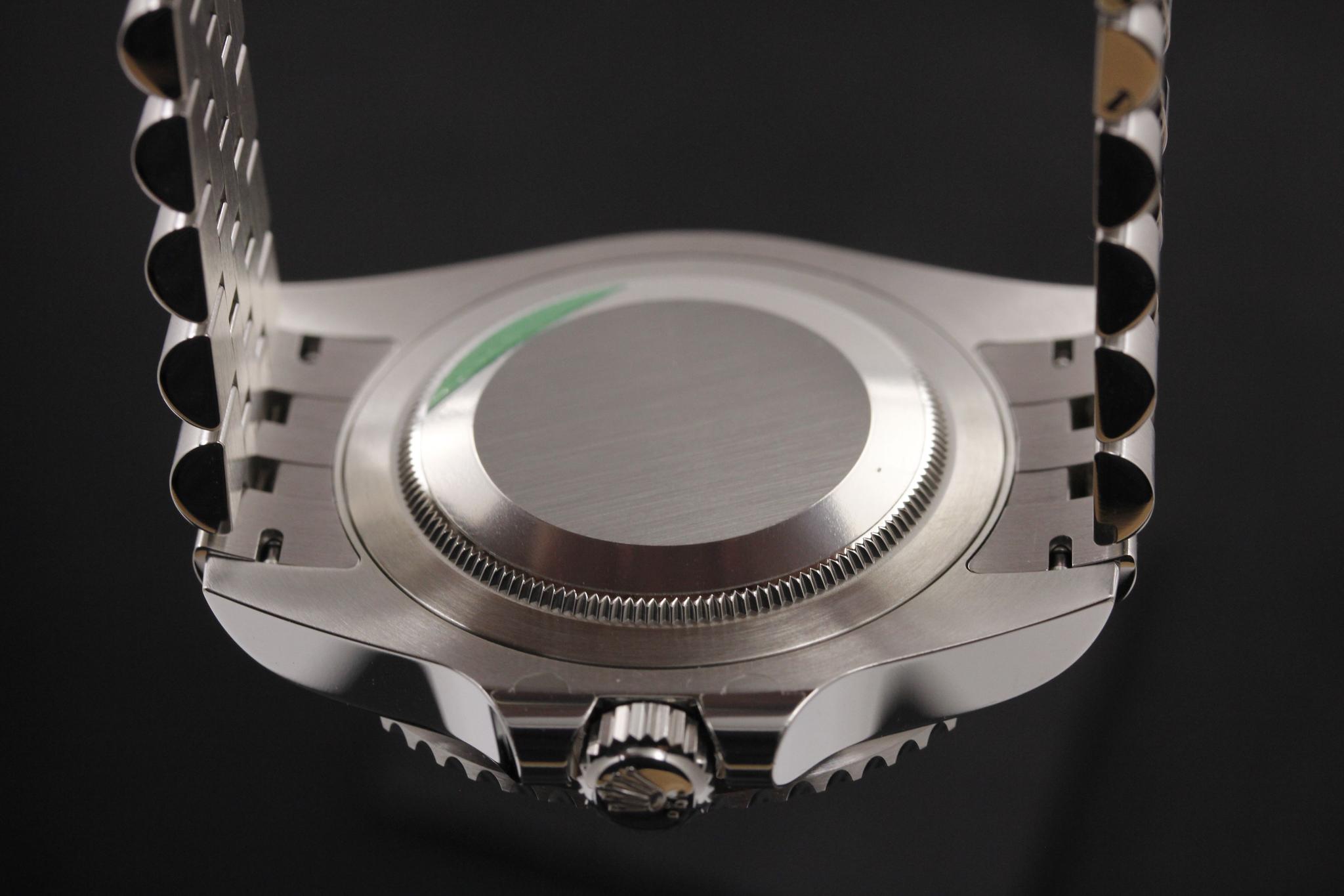 Watch Image 7