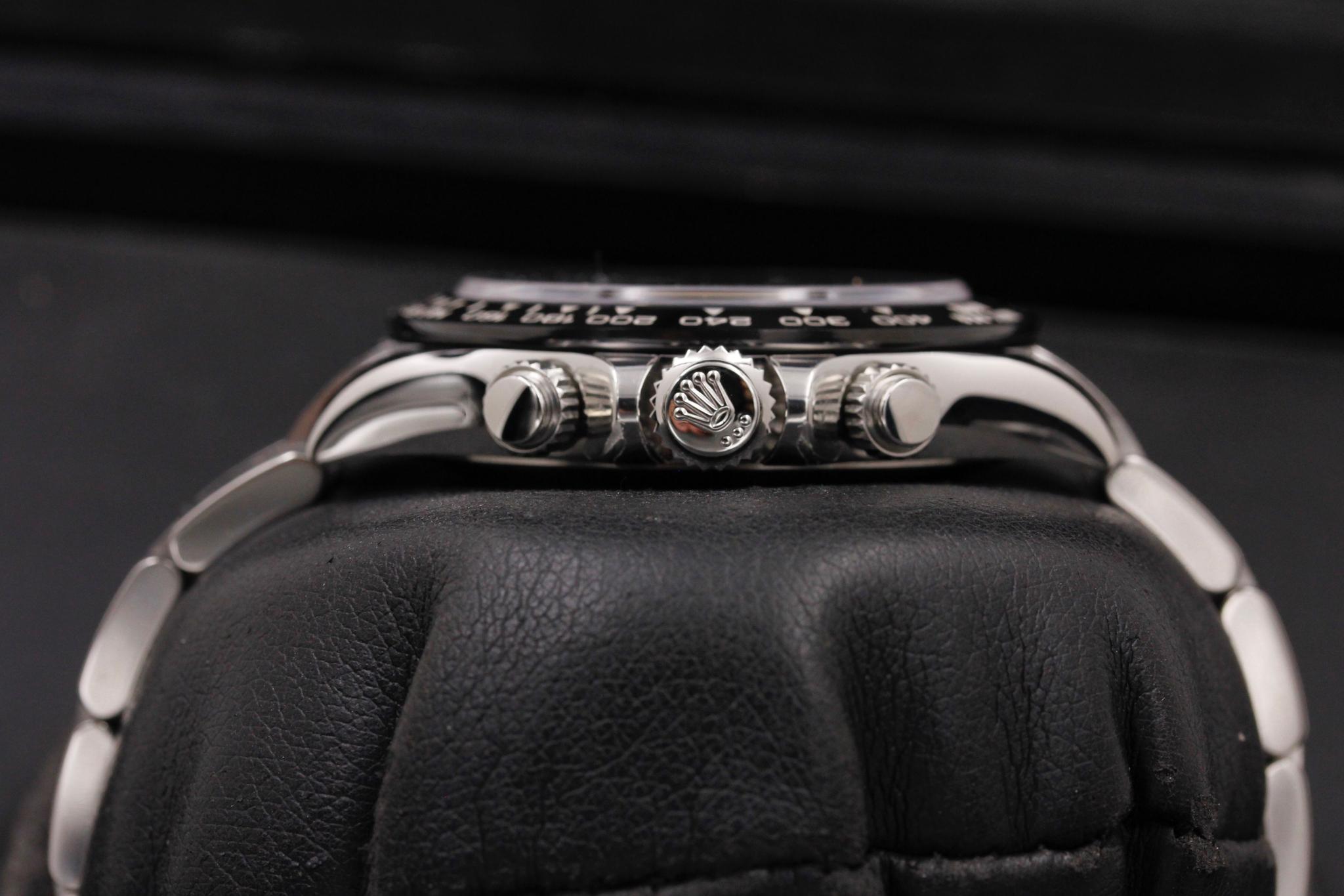 Watch Image 3