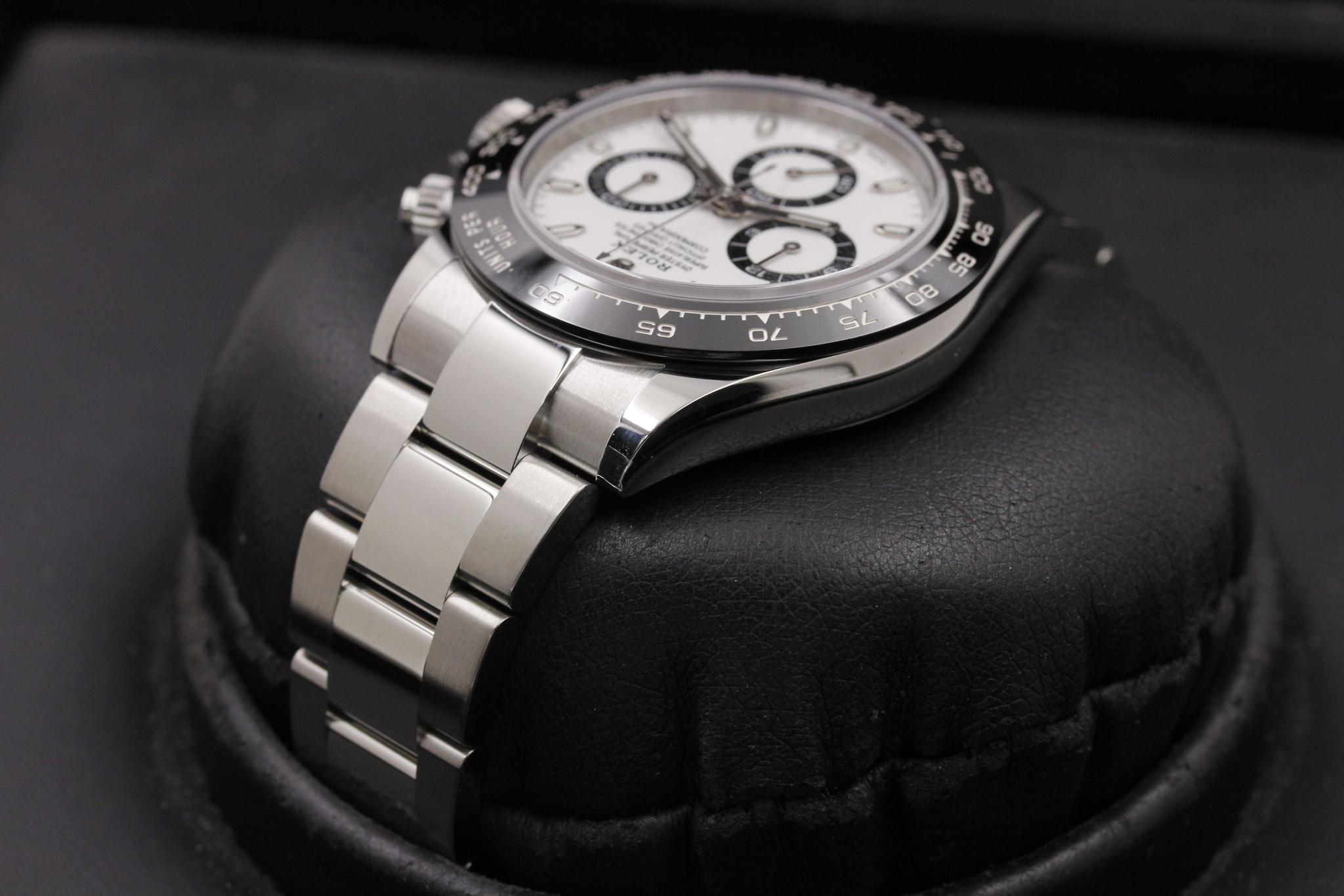 Watch Image 5