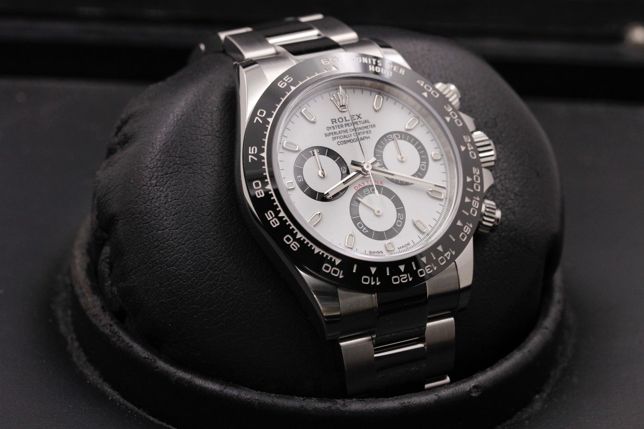 Watch Image 9