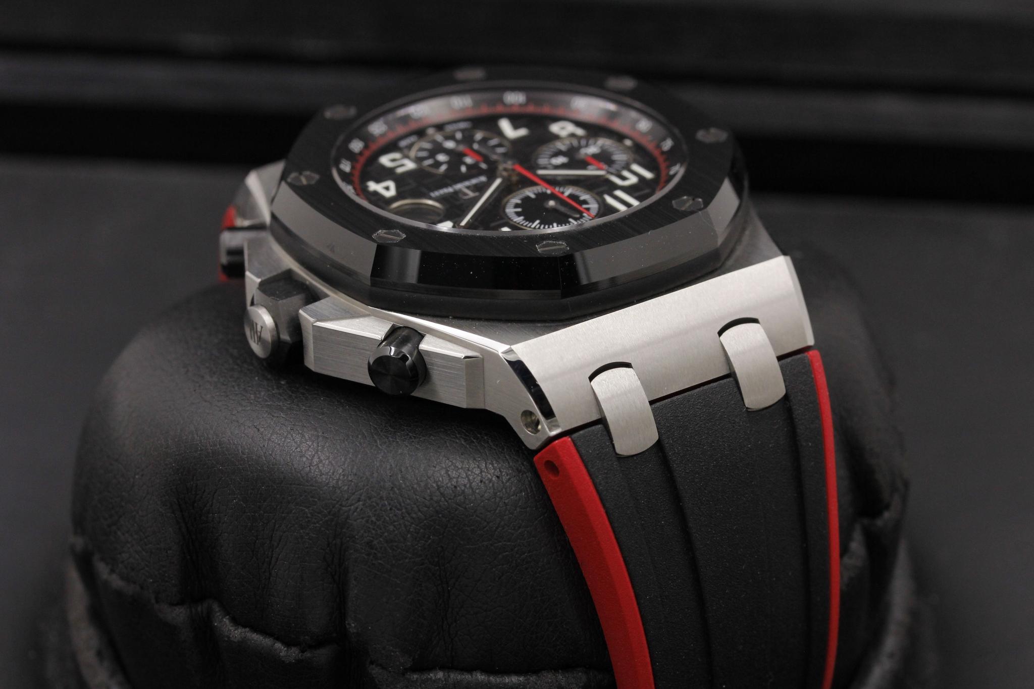 Watch Image 4