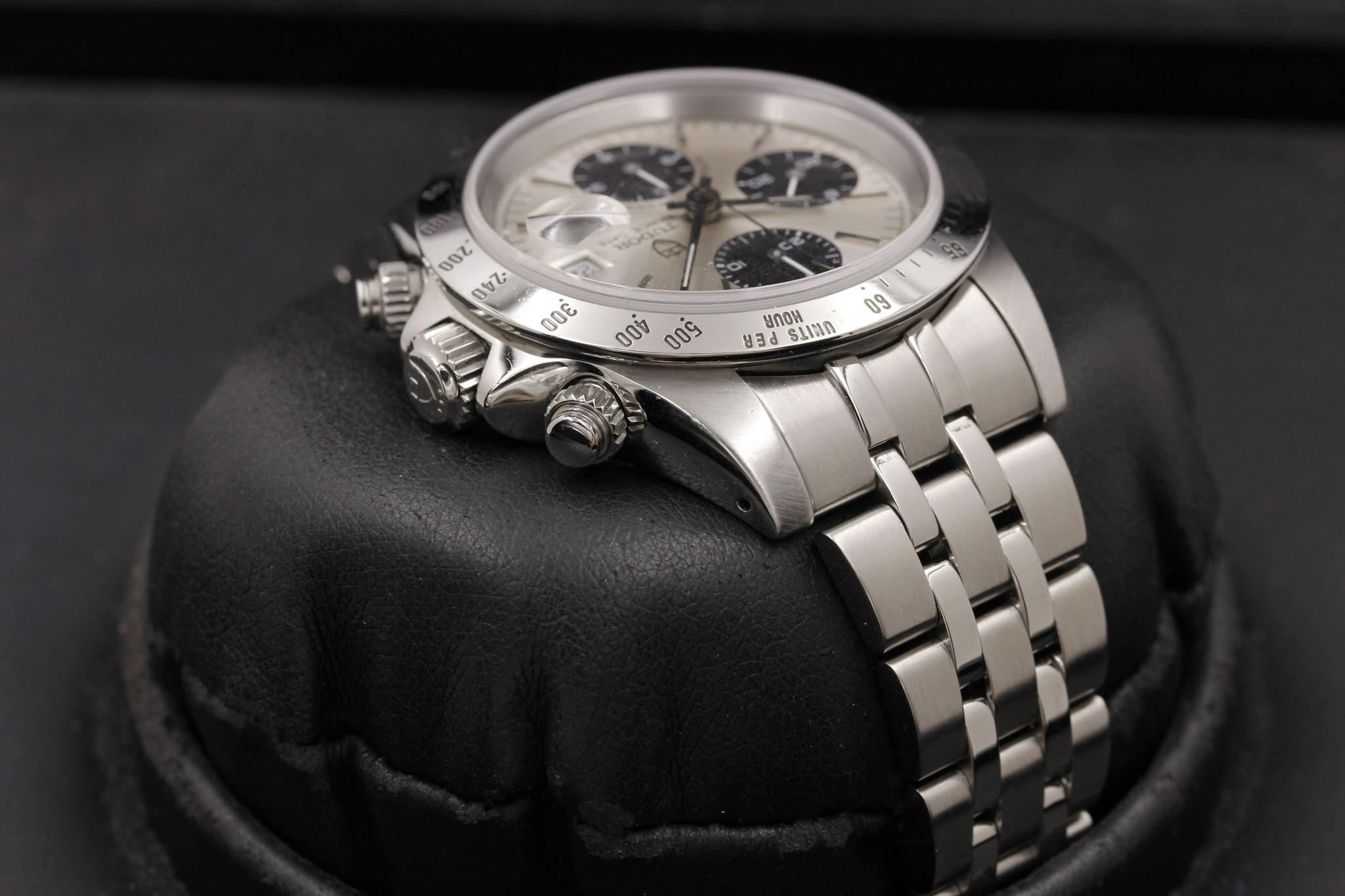 Watch Image 4