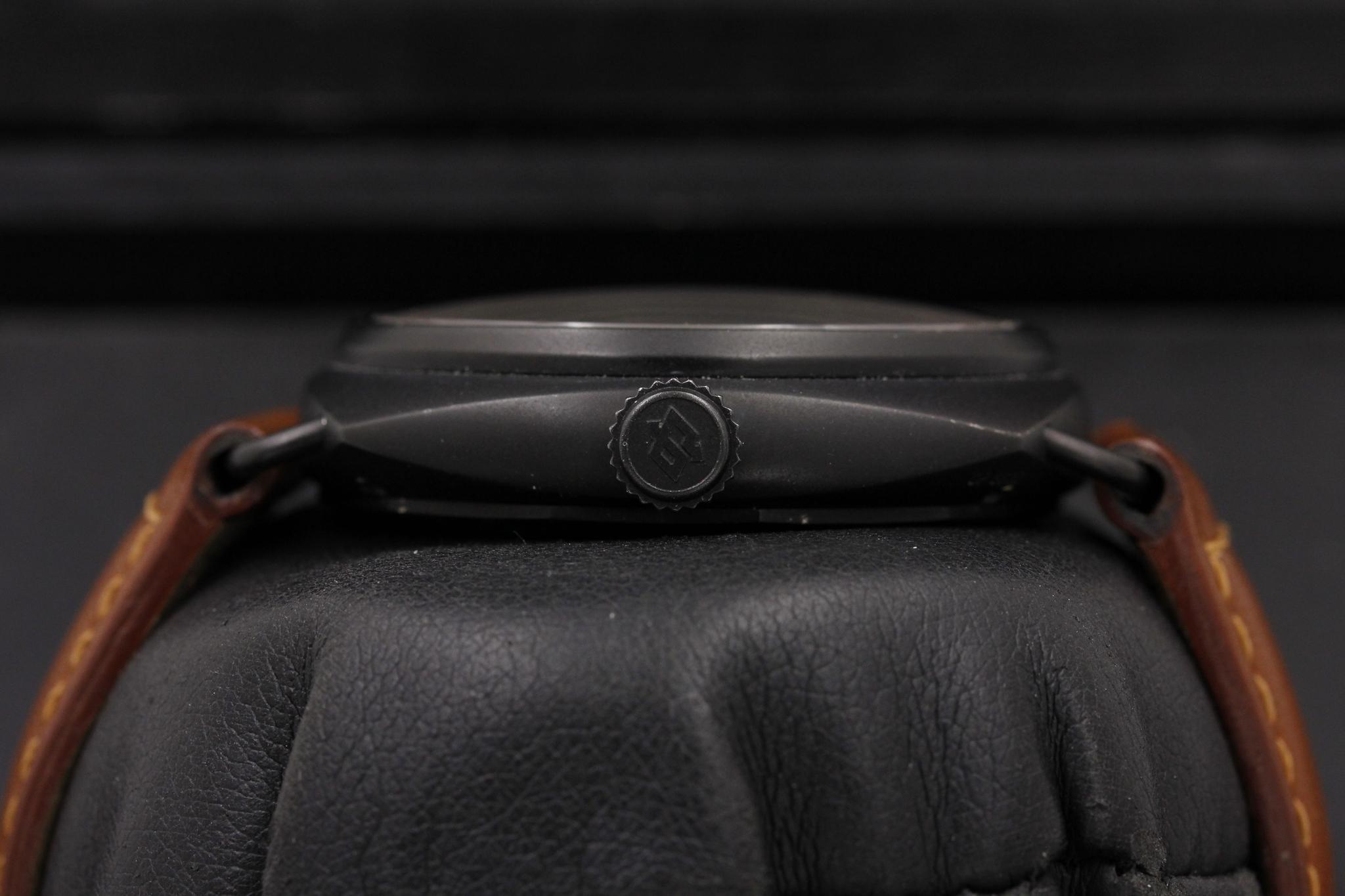 Watch Image 3