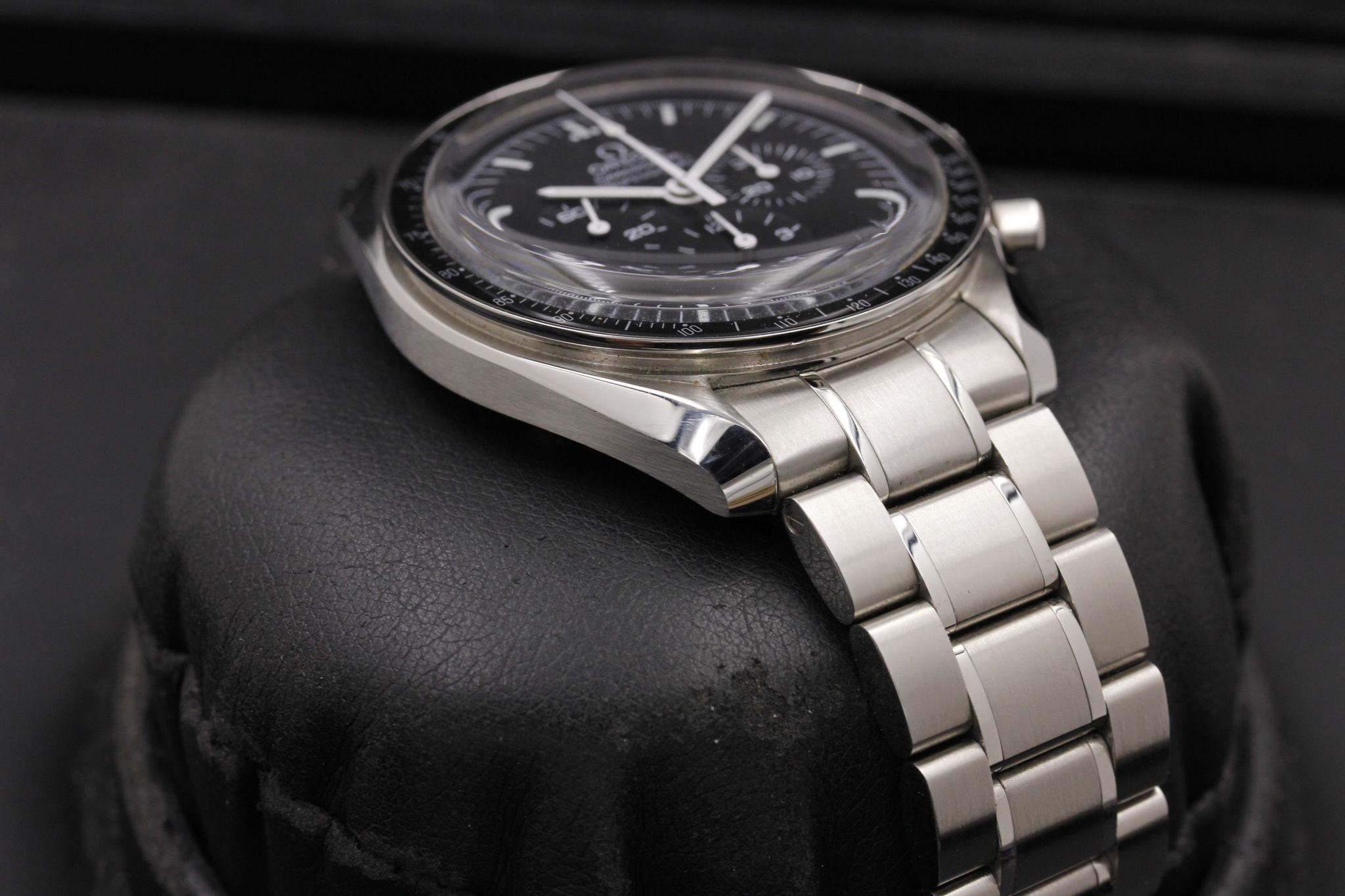 Watch Image 6