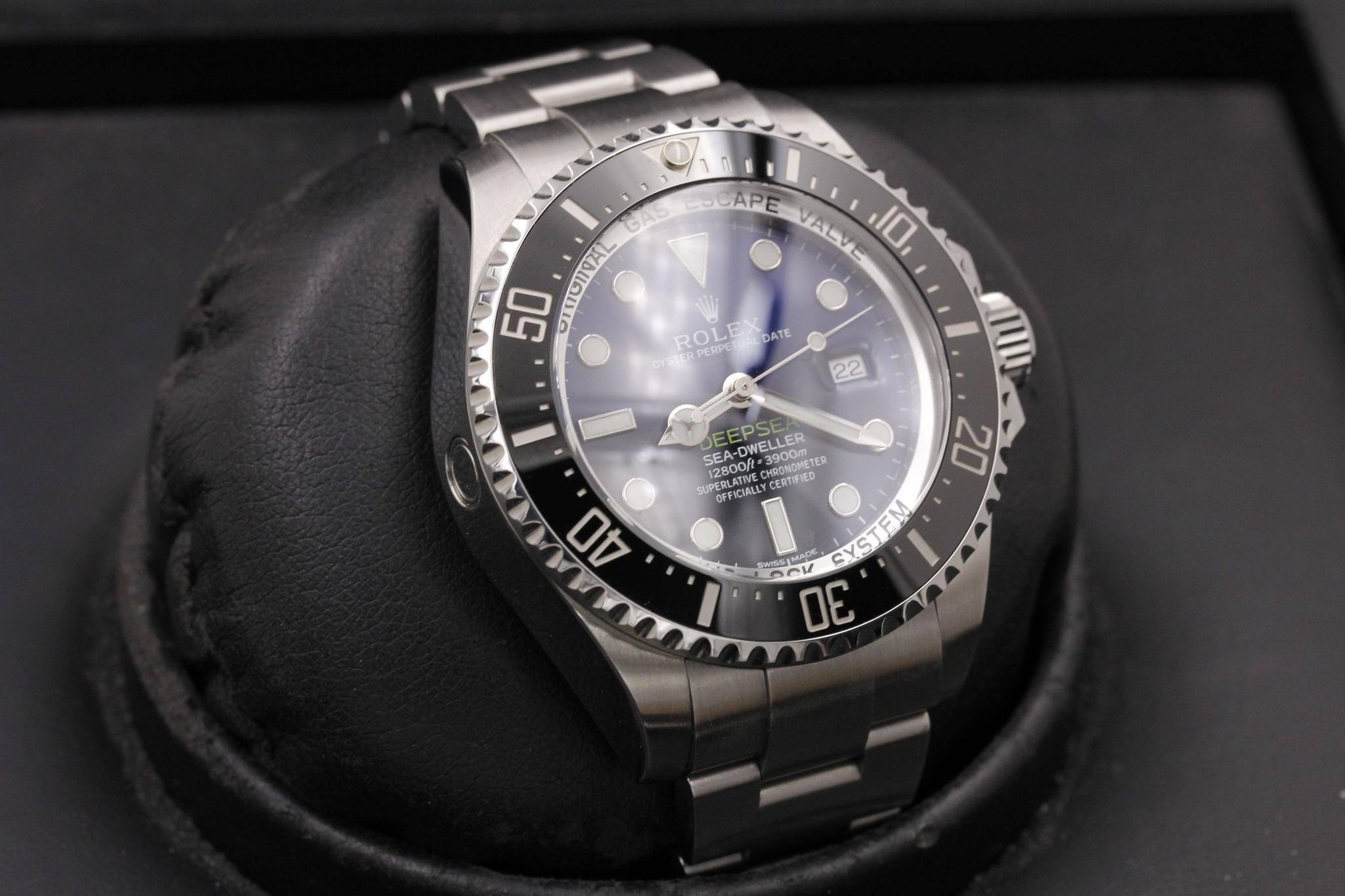 Watch Image 10