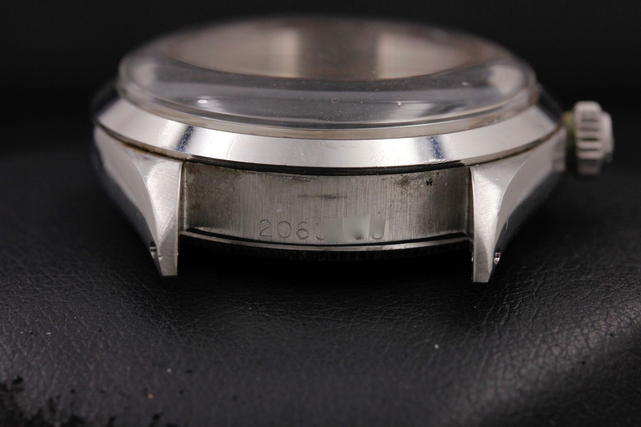 Watch Image 12