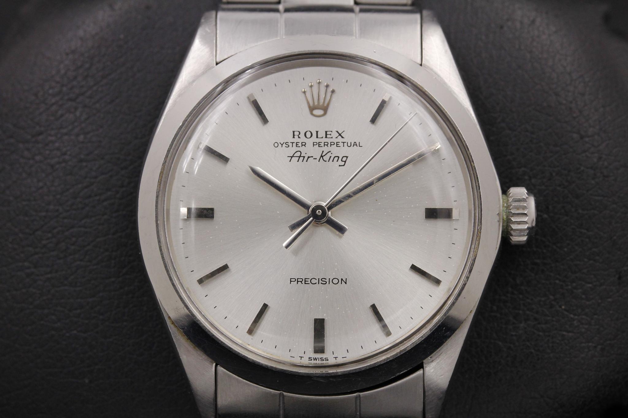Watch Image 2