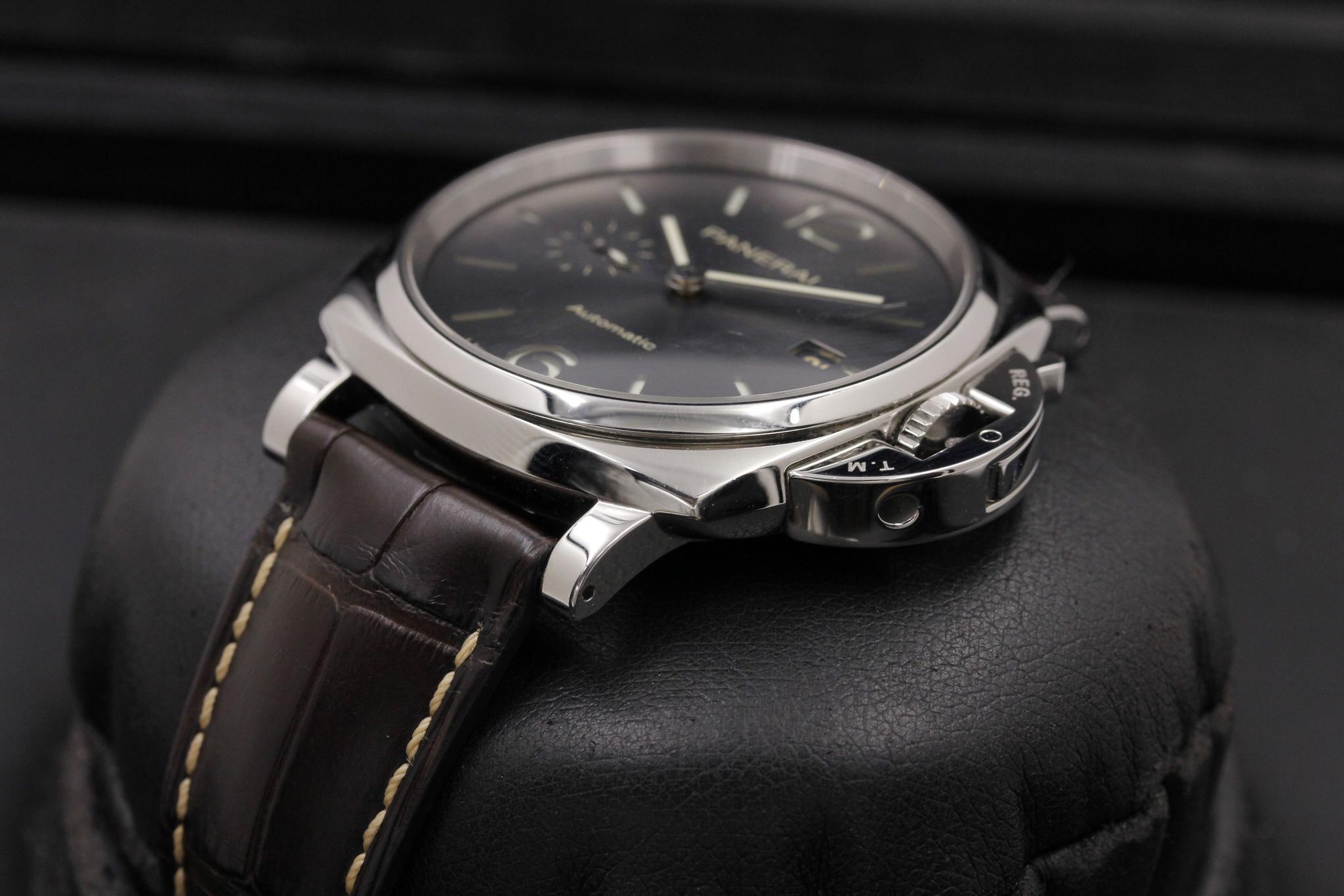 Watch Image 2