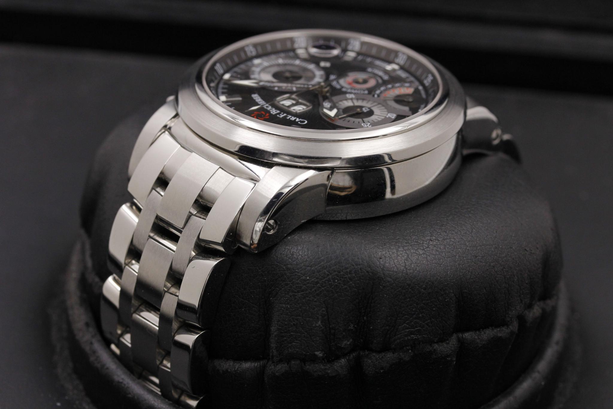 Watch Image 5