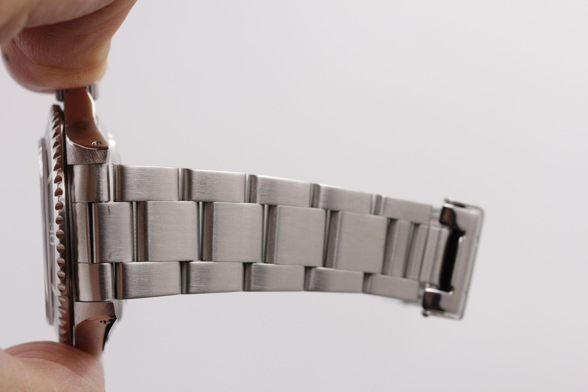 Watch Image 9