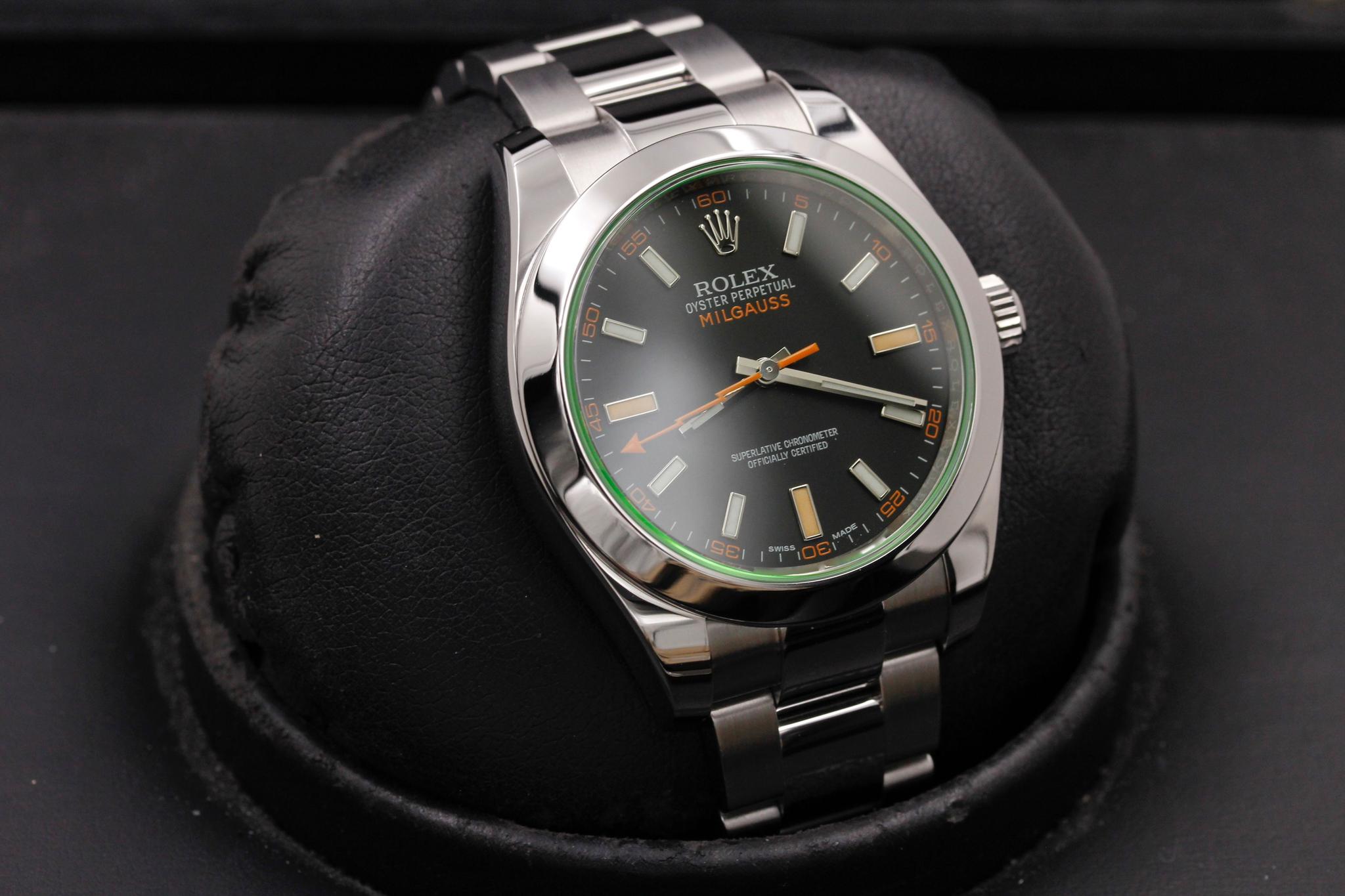 Watch Image 10