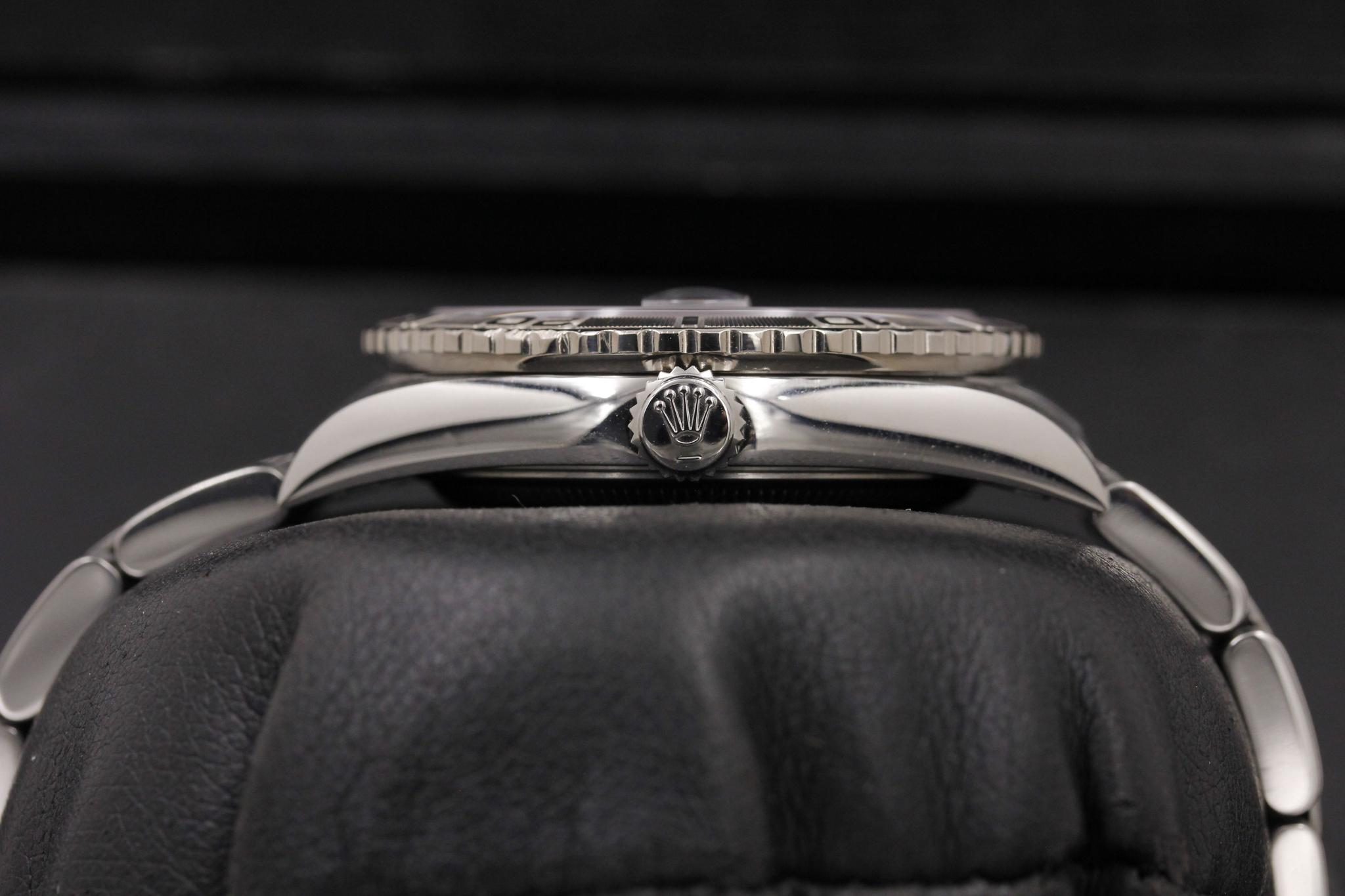 Watch Image 3