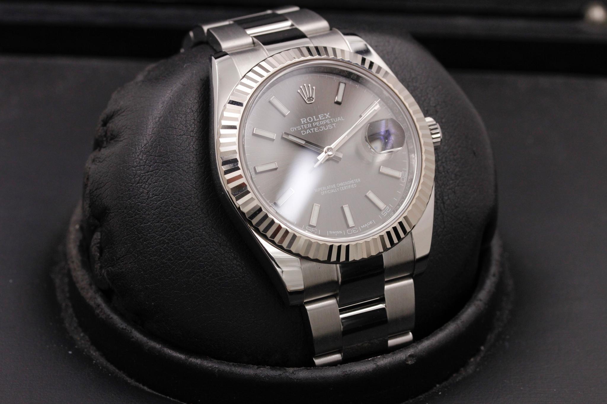 Watch Image 9