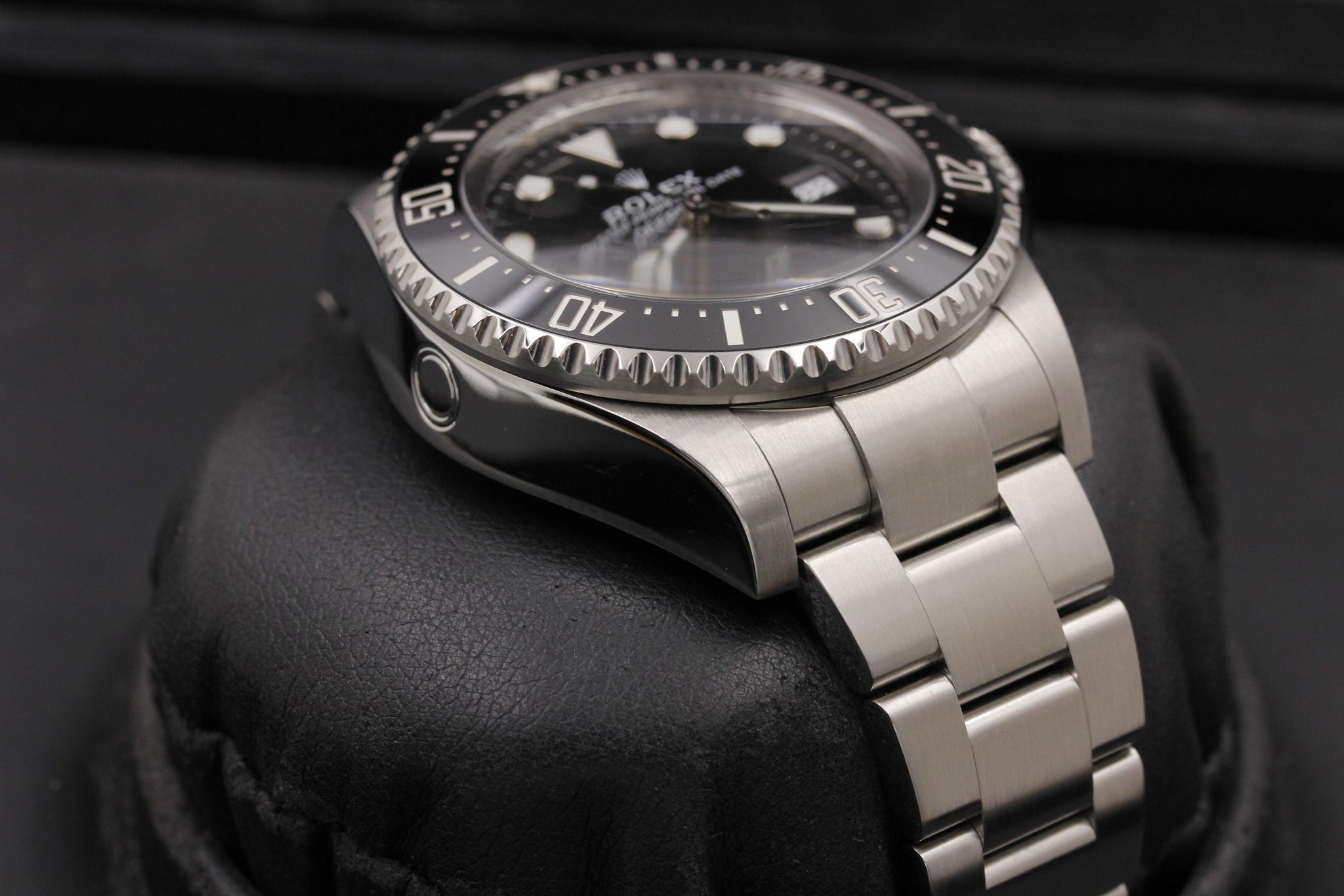 Watch Image 6