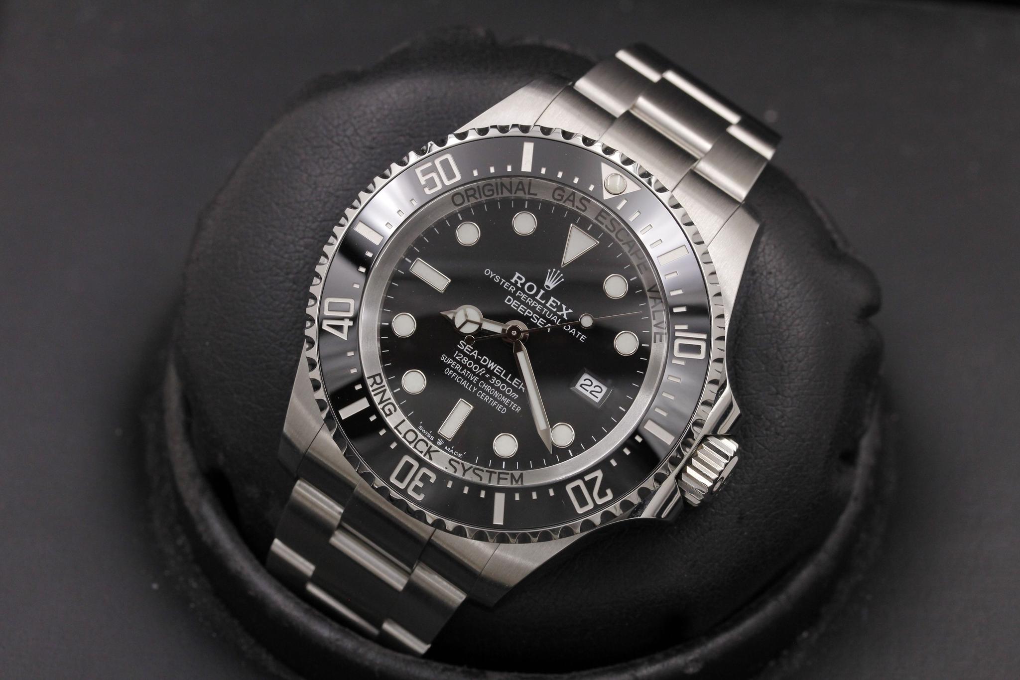 Watch Image 9