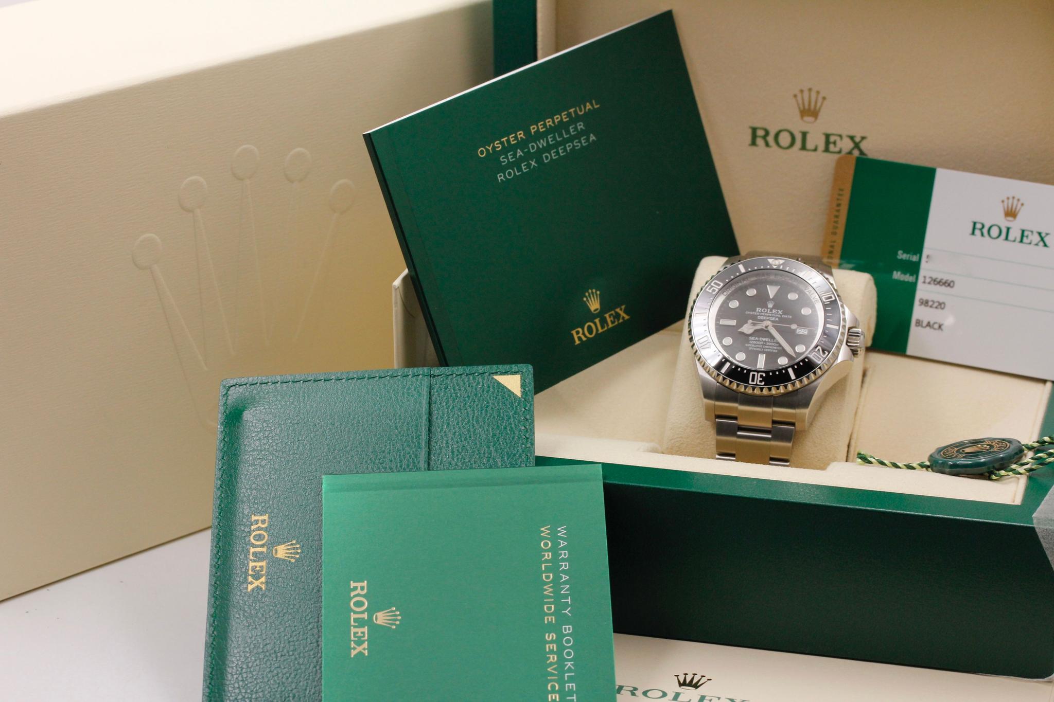 Watch Image 11
