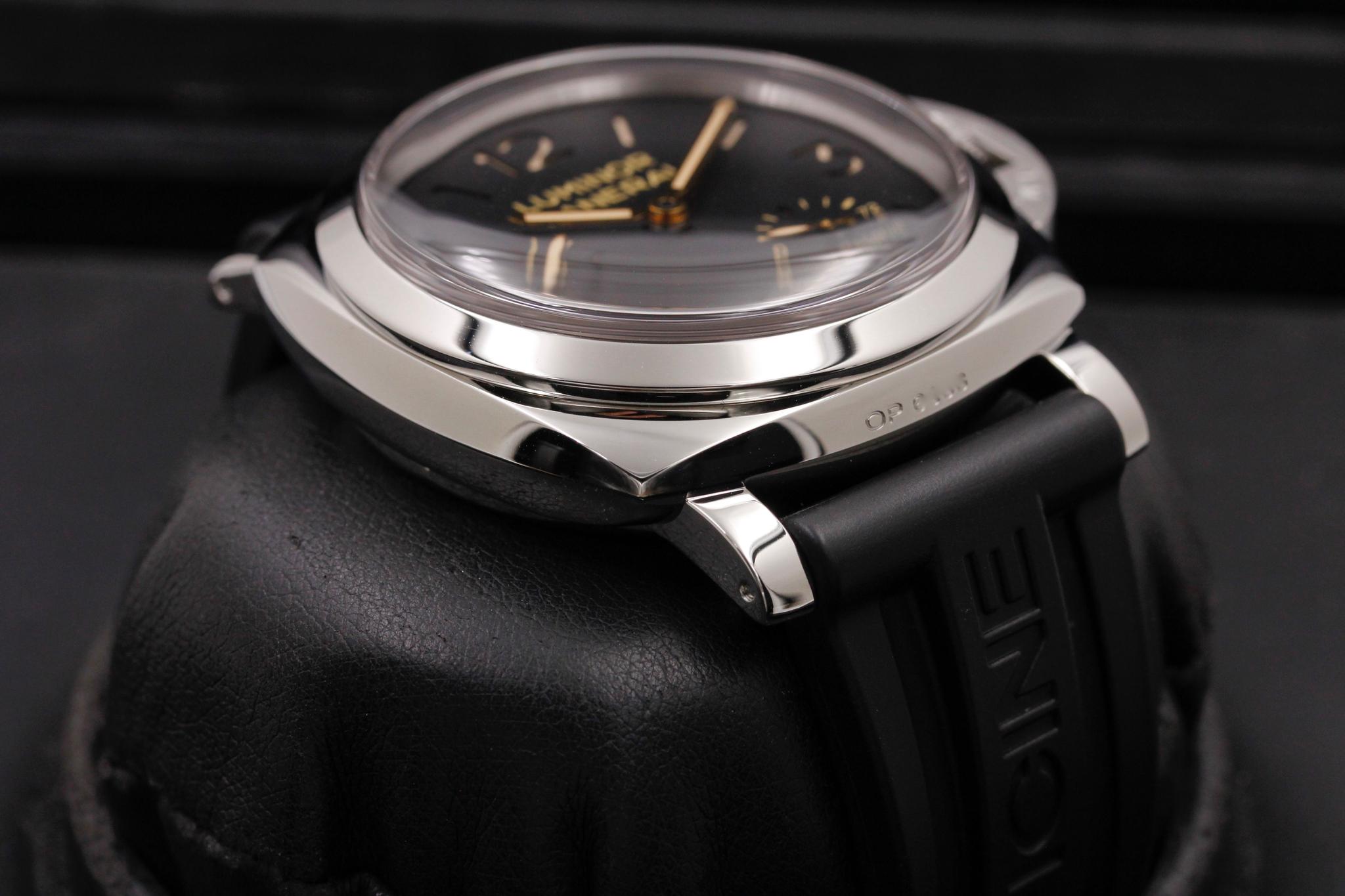 Watch Image 6