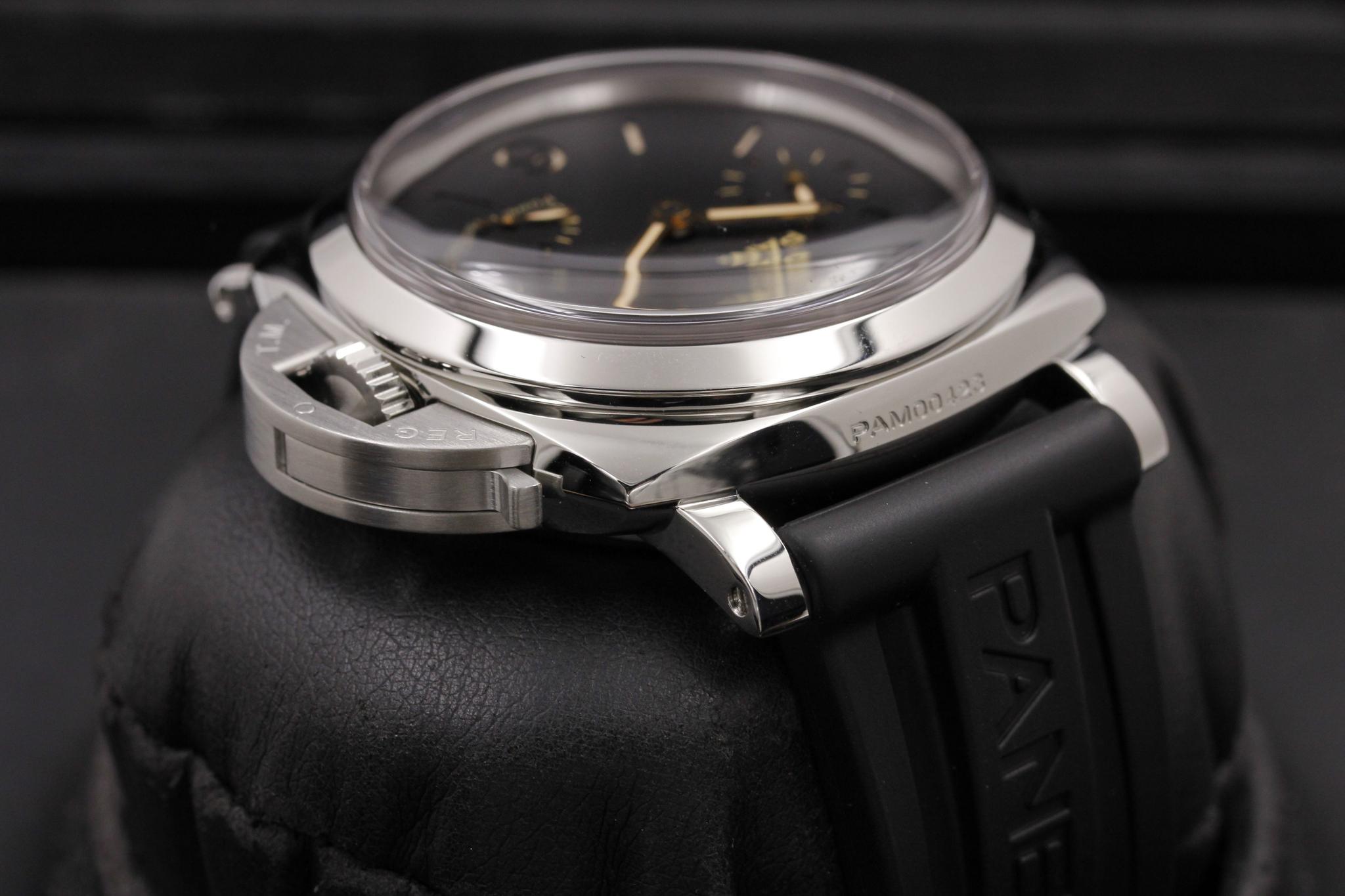 Watch Image 4