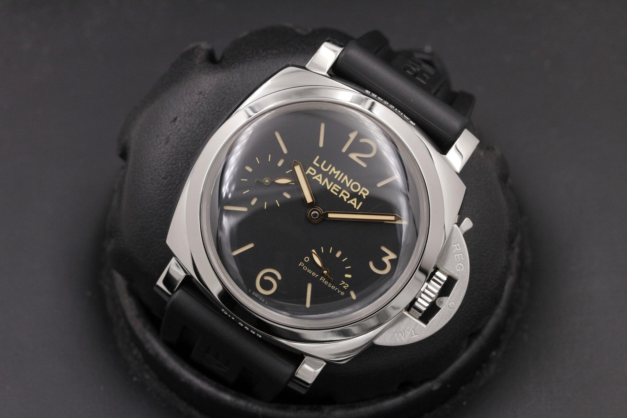 Watch Image 9