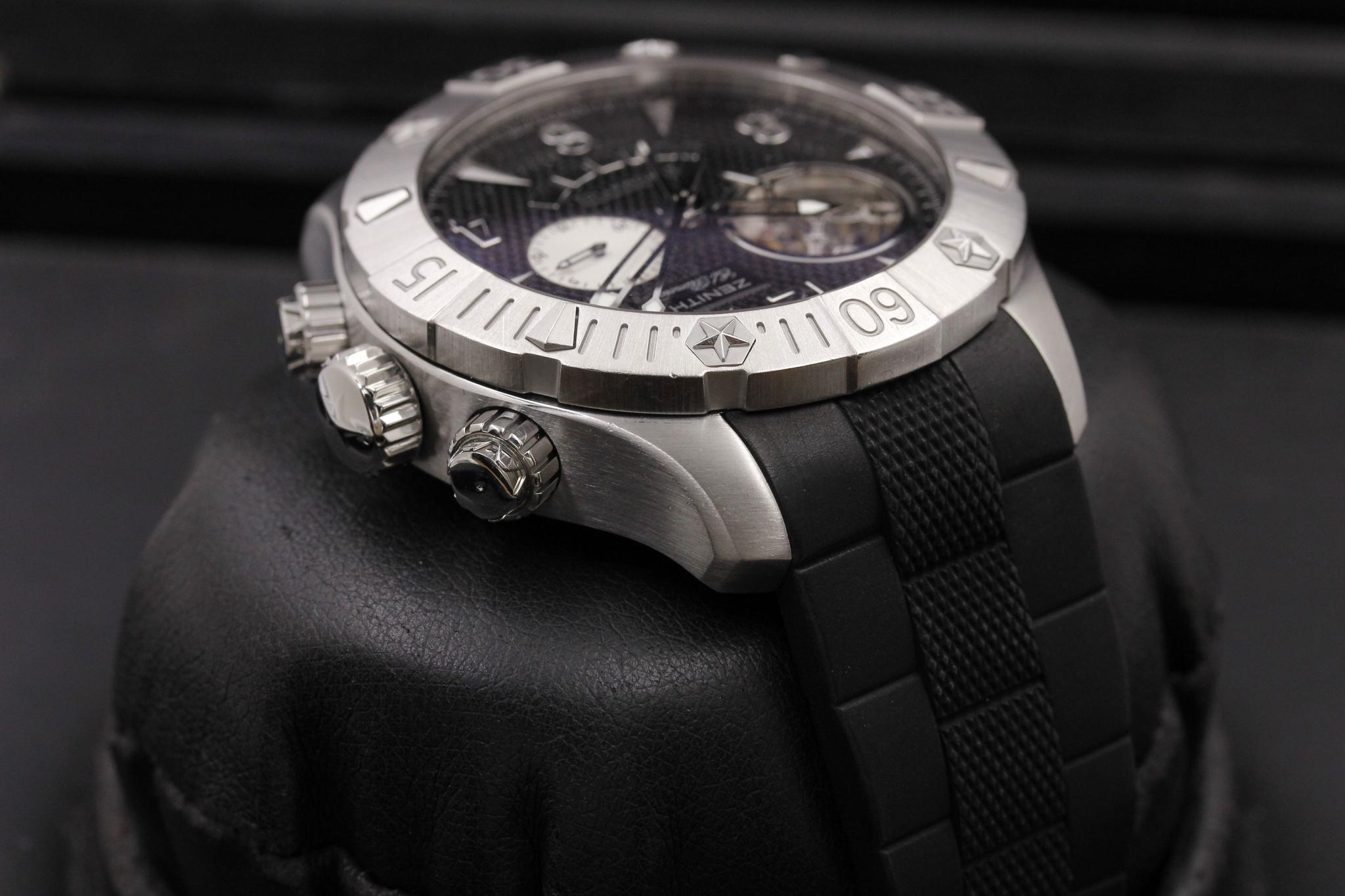 Watch Image 4