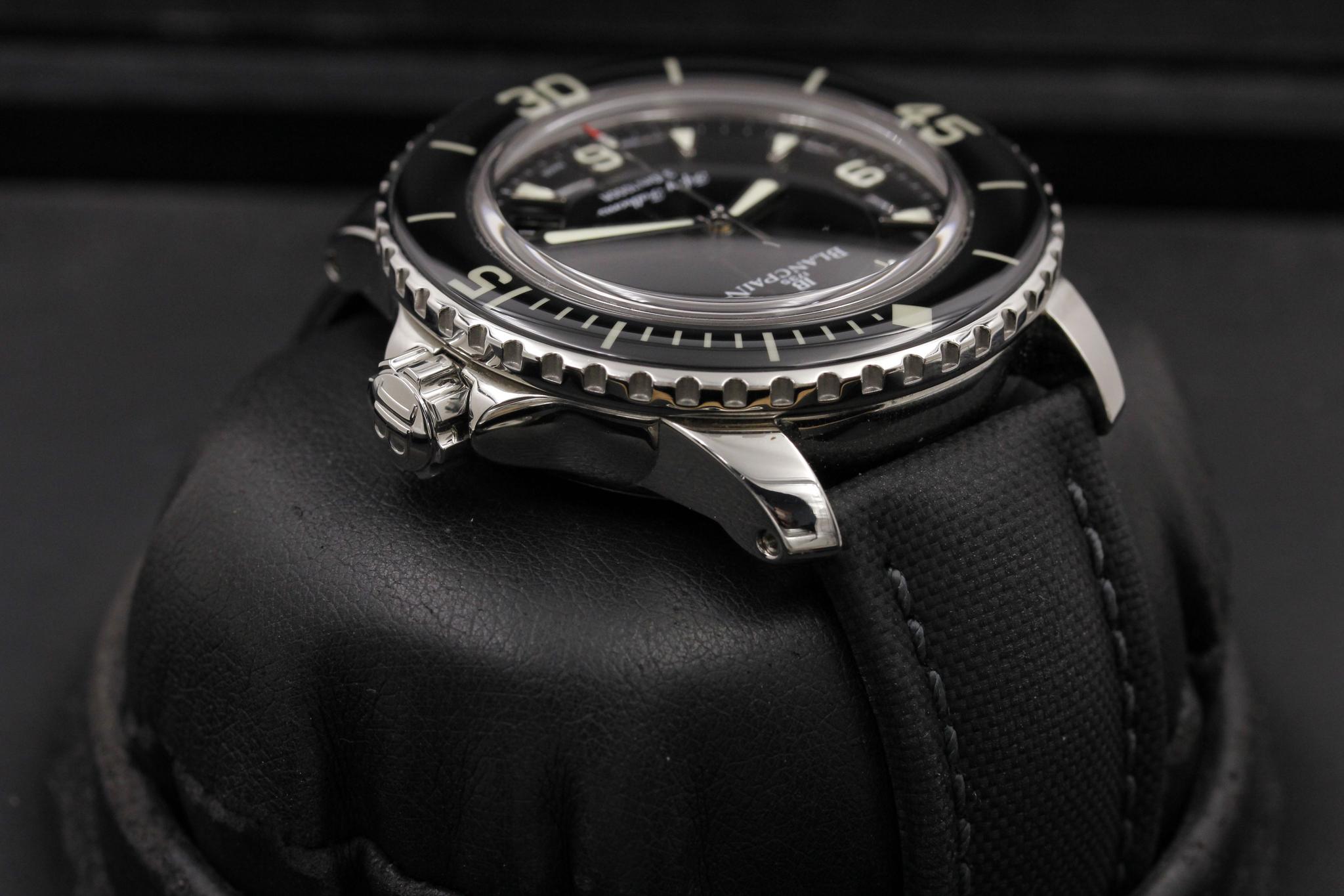 Watch Image 4