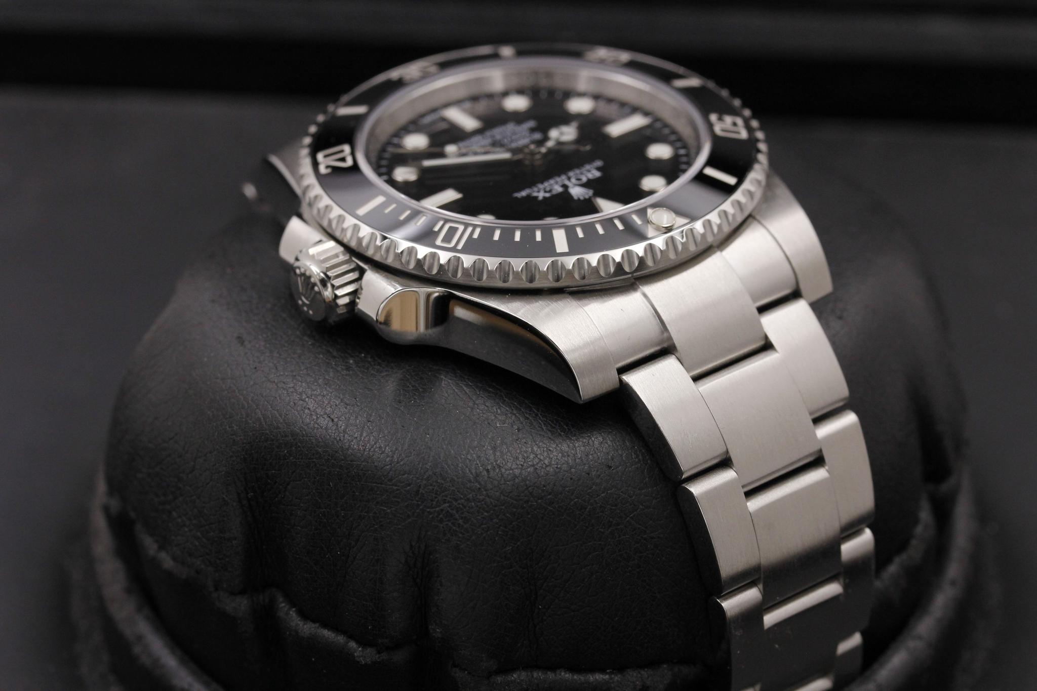 Watch Image 4