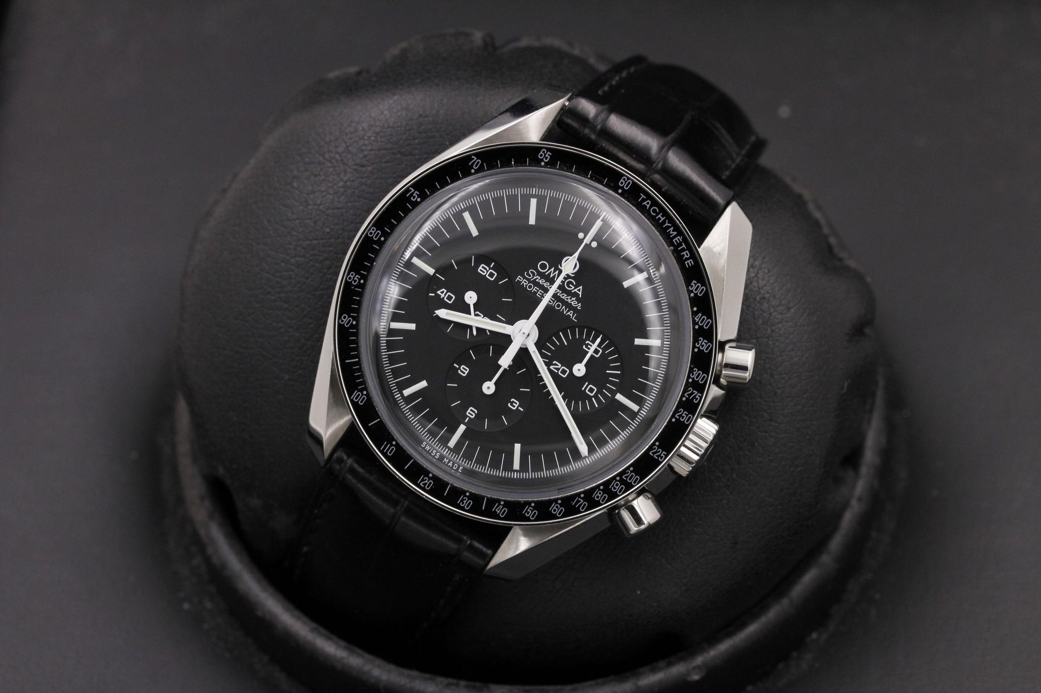 Watch Image 9