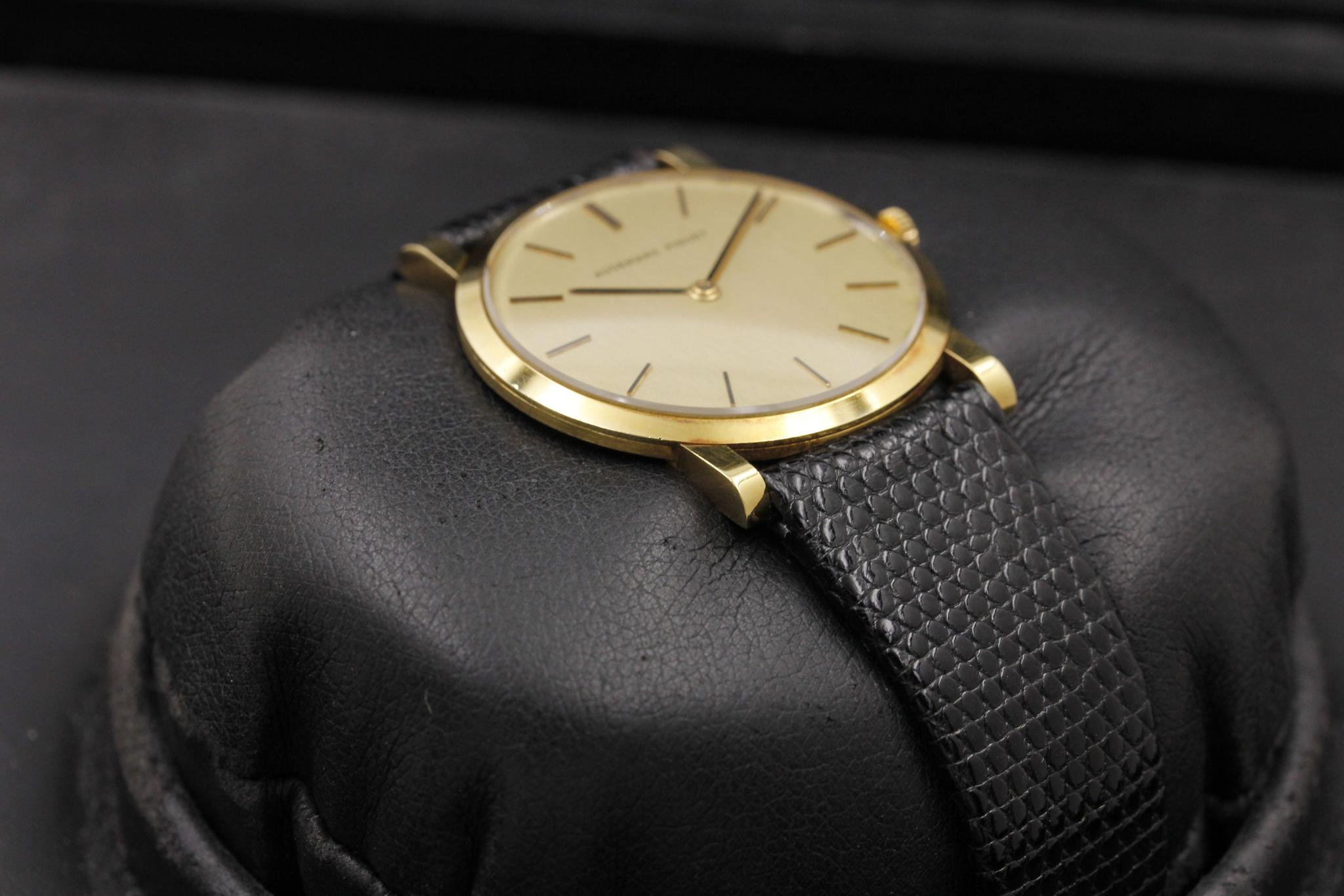 Watch Image 7