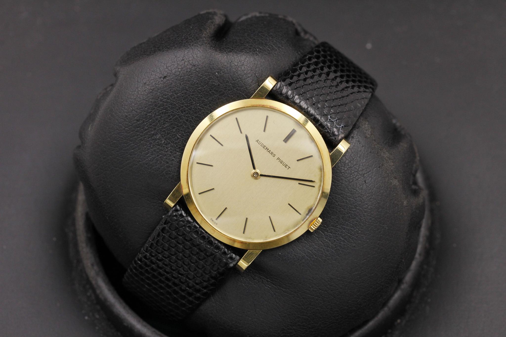 Watch Image 13