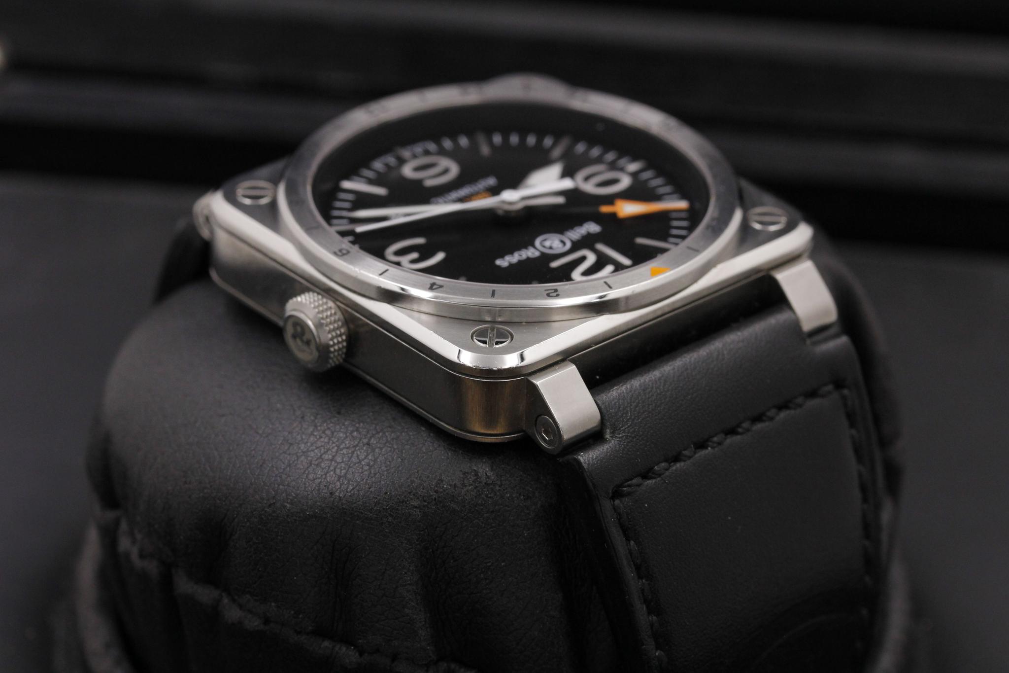 Watch Image 4